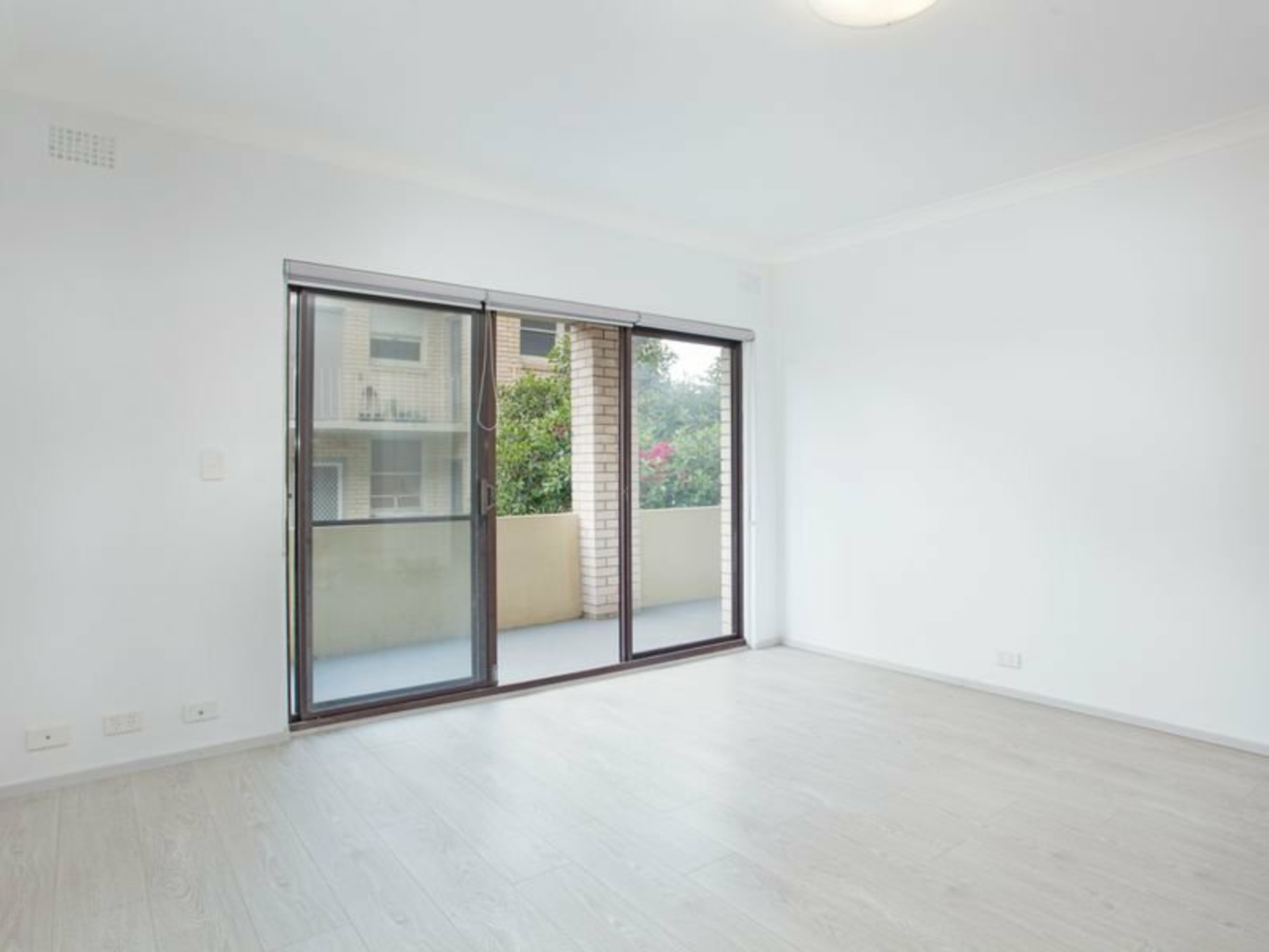 8/139 Pacific Parade, DEE WHY