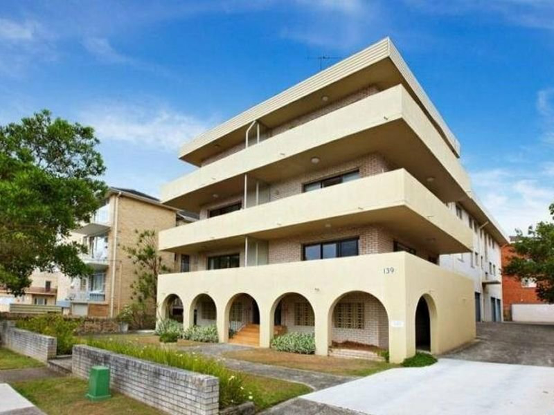 8/139 Pacific Parade, DEE WHY