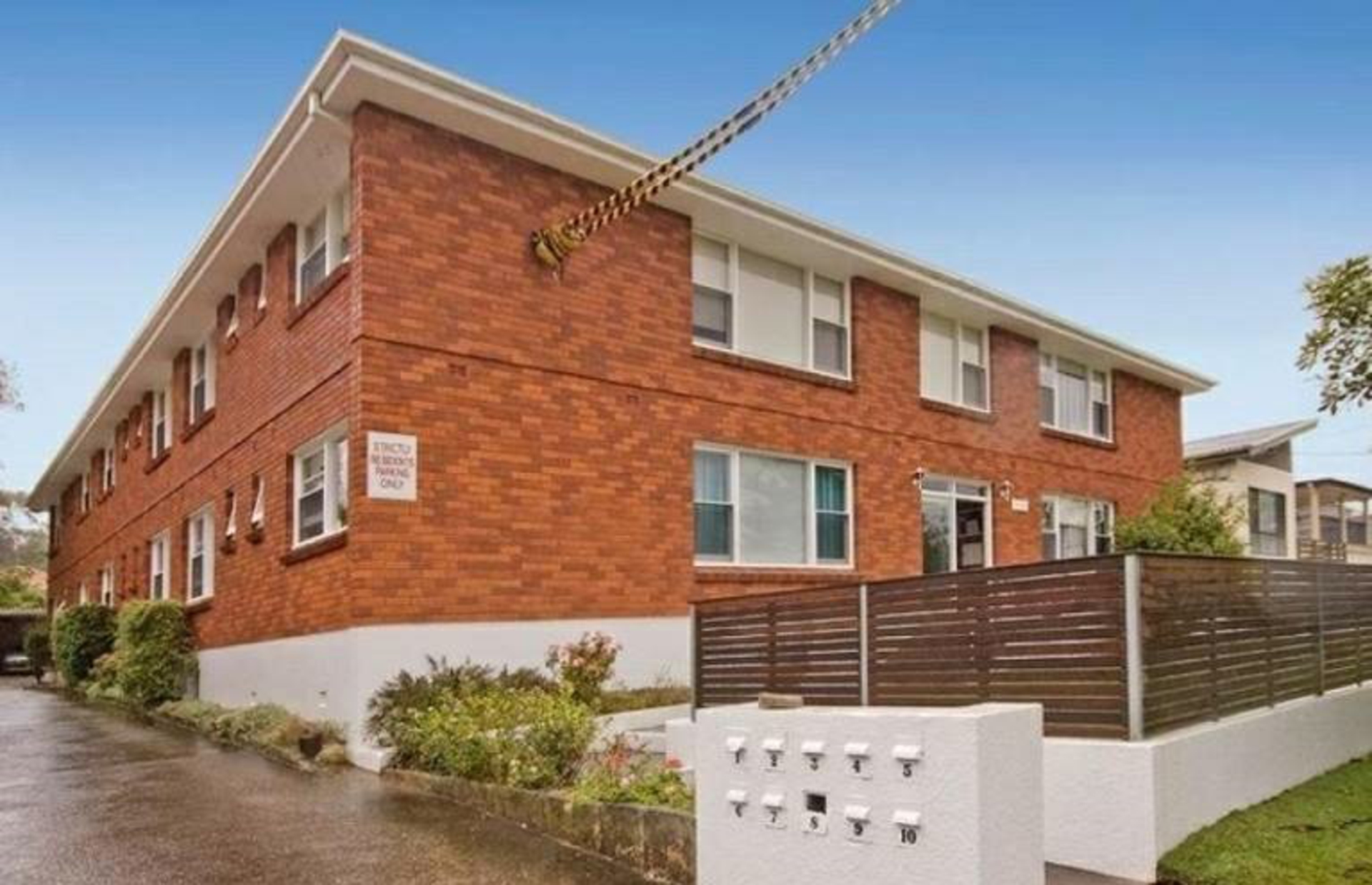 1/19-21 Stewart Avenue, CURL CURL