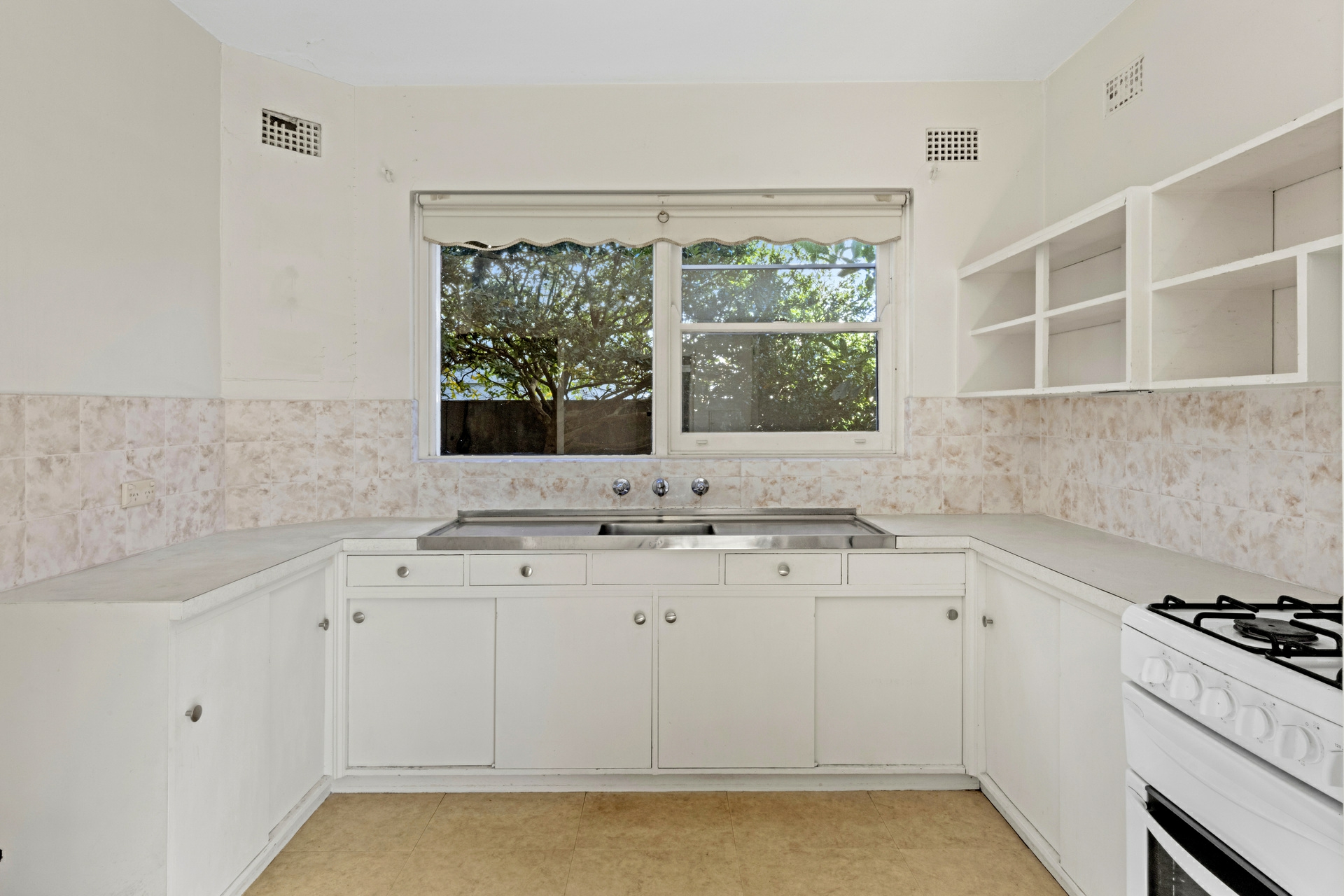 1/19-21 Stewart Avenue, CURL CURL