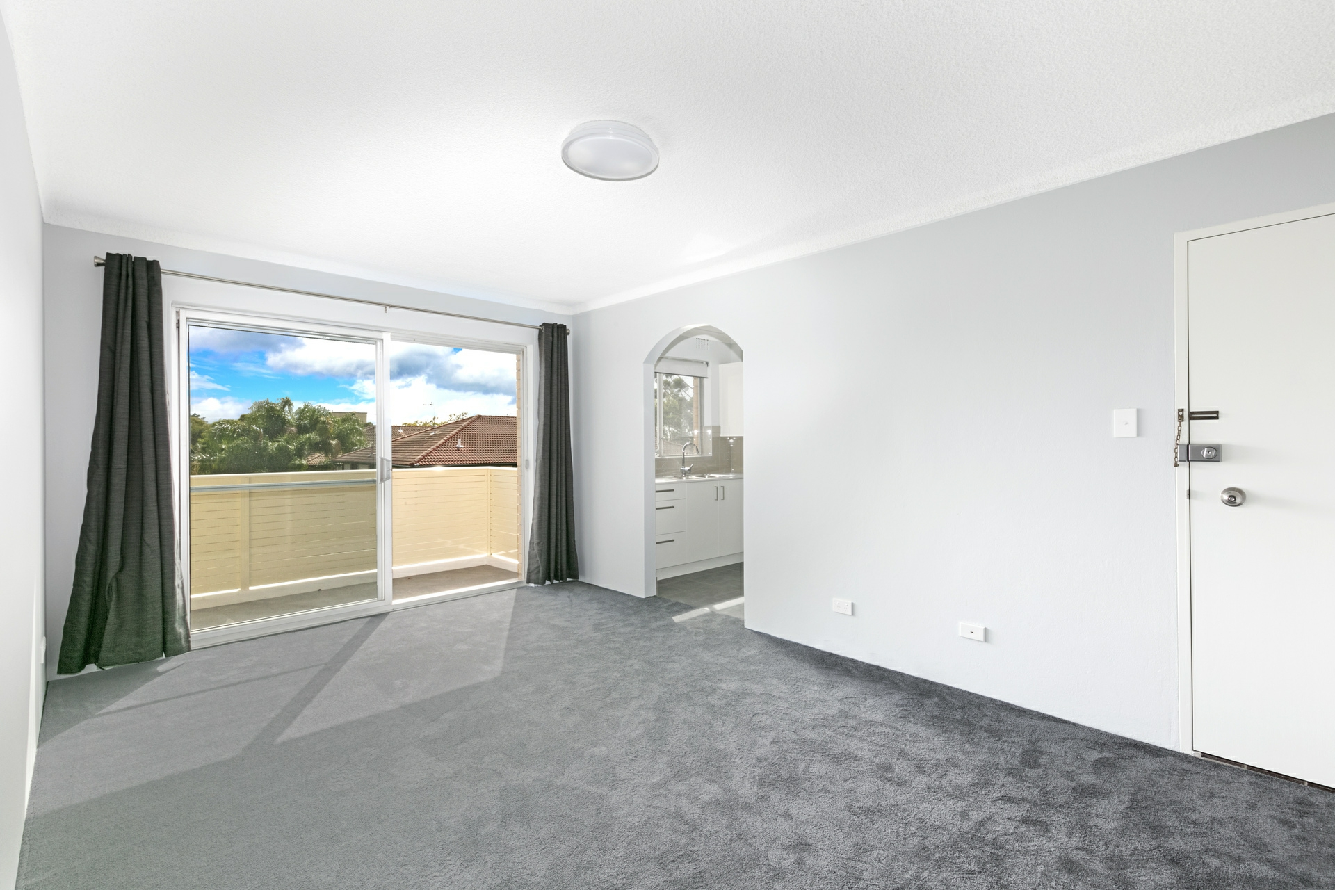 16/40 The Crescent, DEE WHY