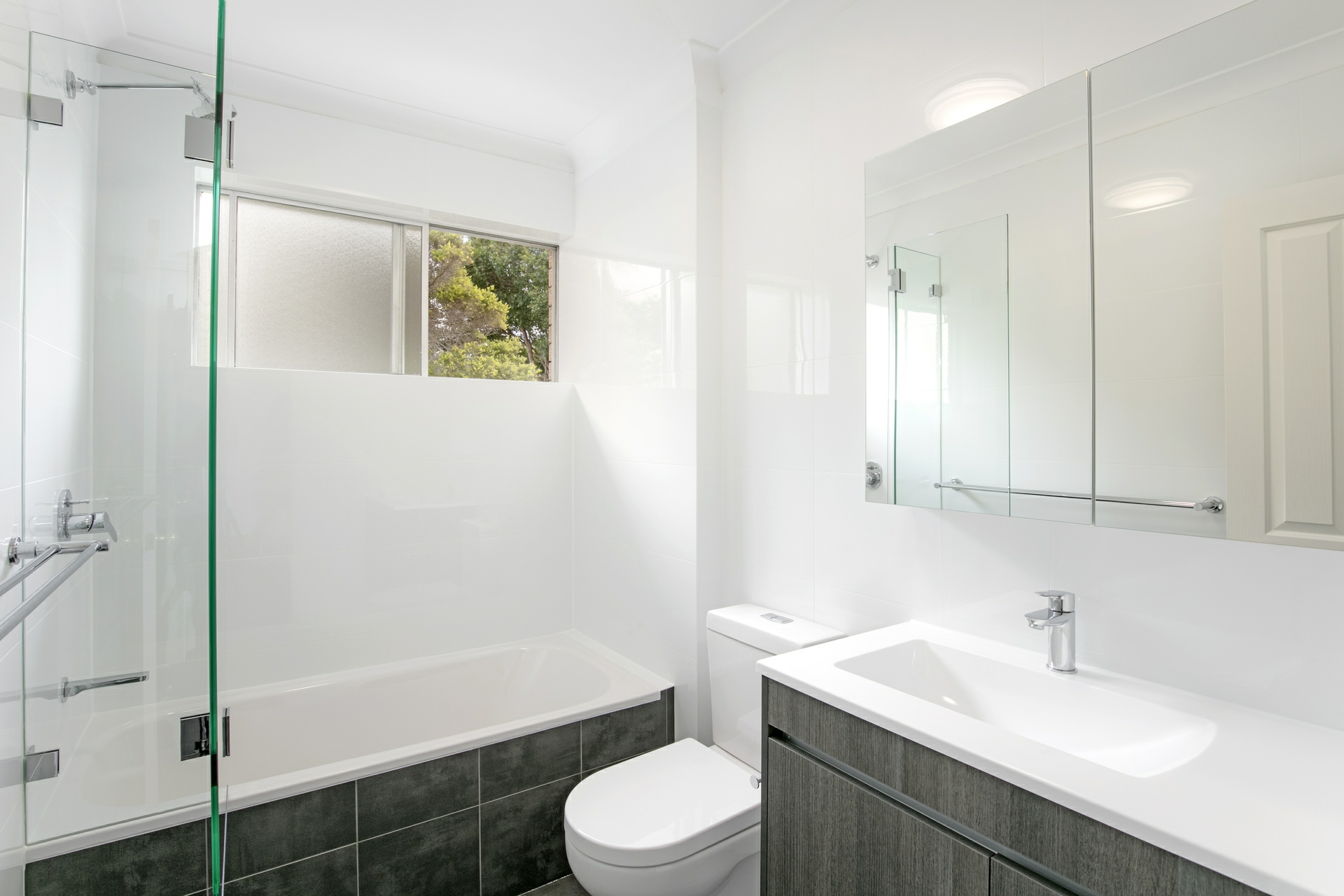 16/40 The Crescent, DEE WHY