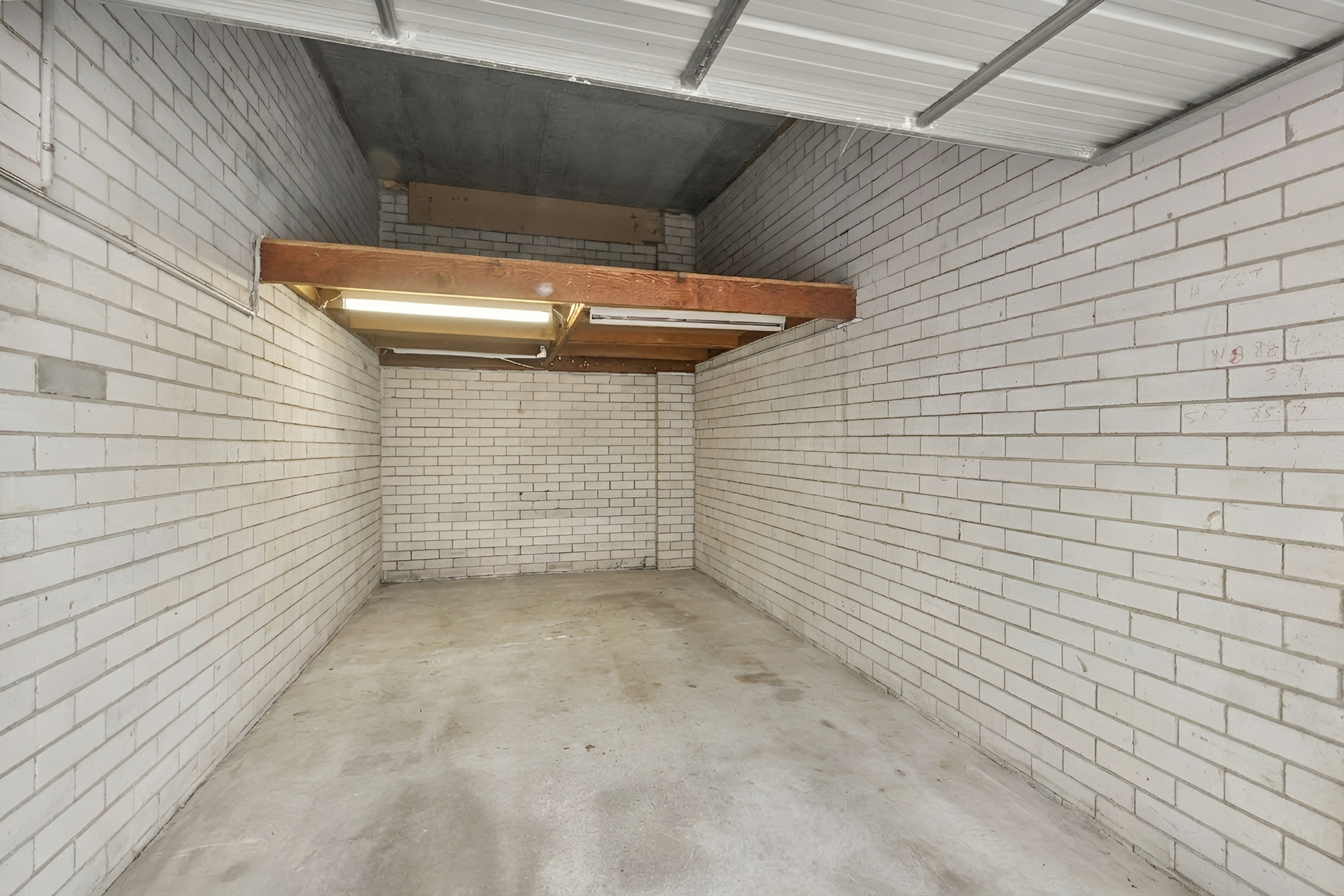 3/6 Stuart Street — photo 5 of 7