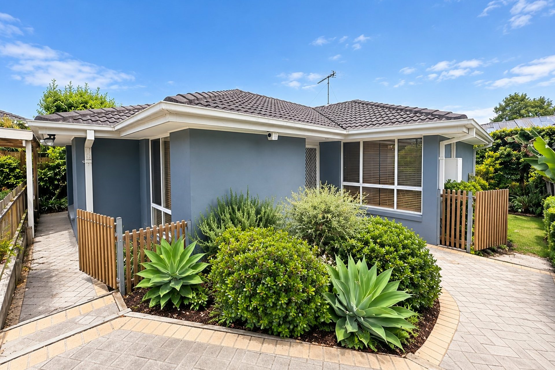 43a South Creek Road — photo from LJ Hooker Dee Why