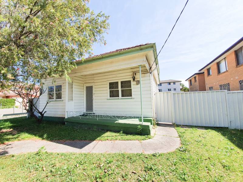 35 GOULD STREET, CAMPSIE