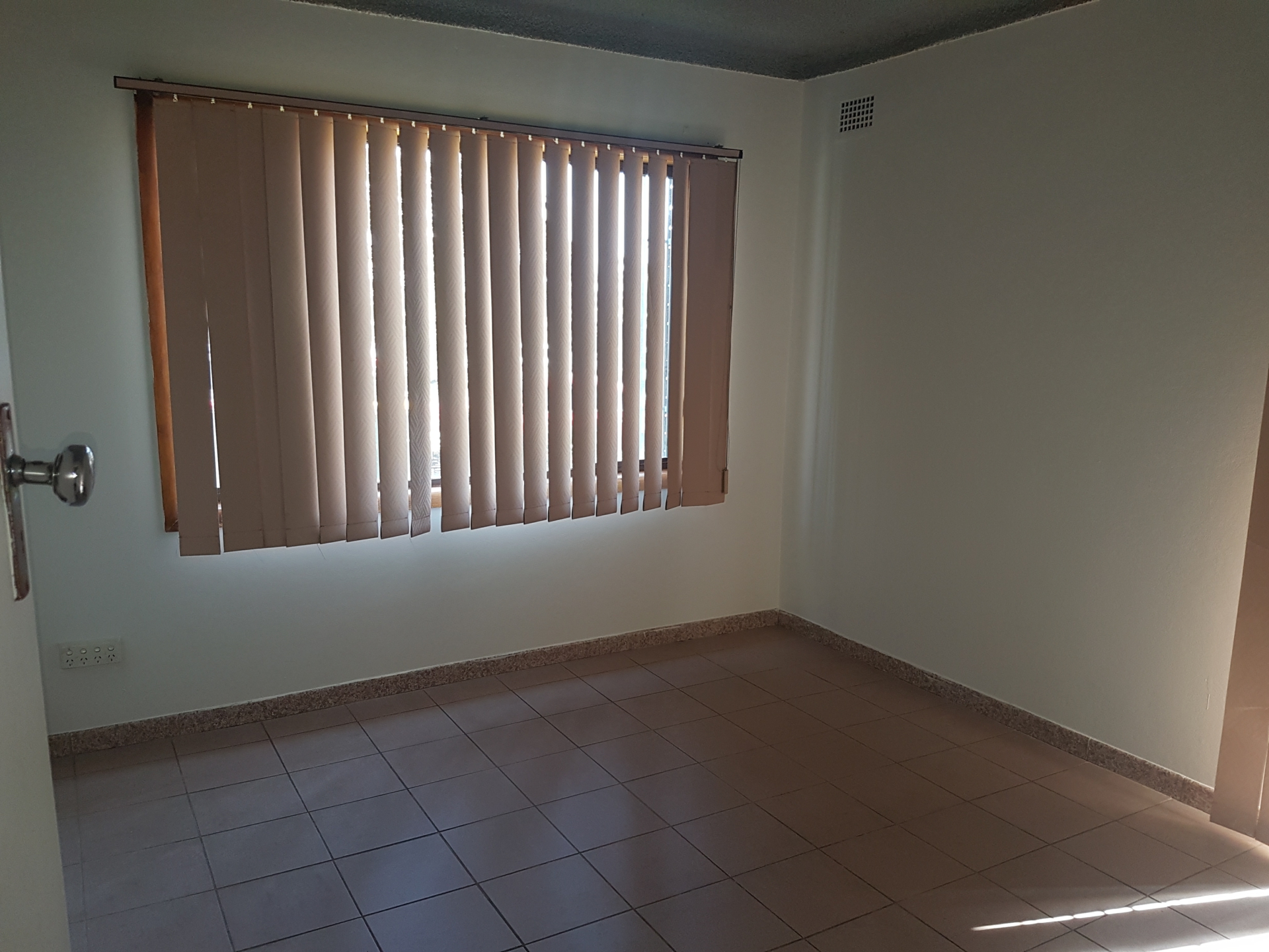 1/36 South Pde — photo 5 of 5