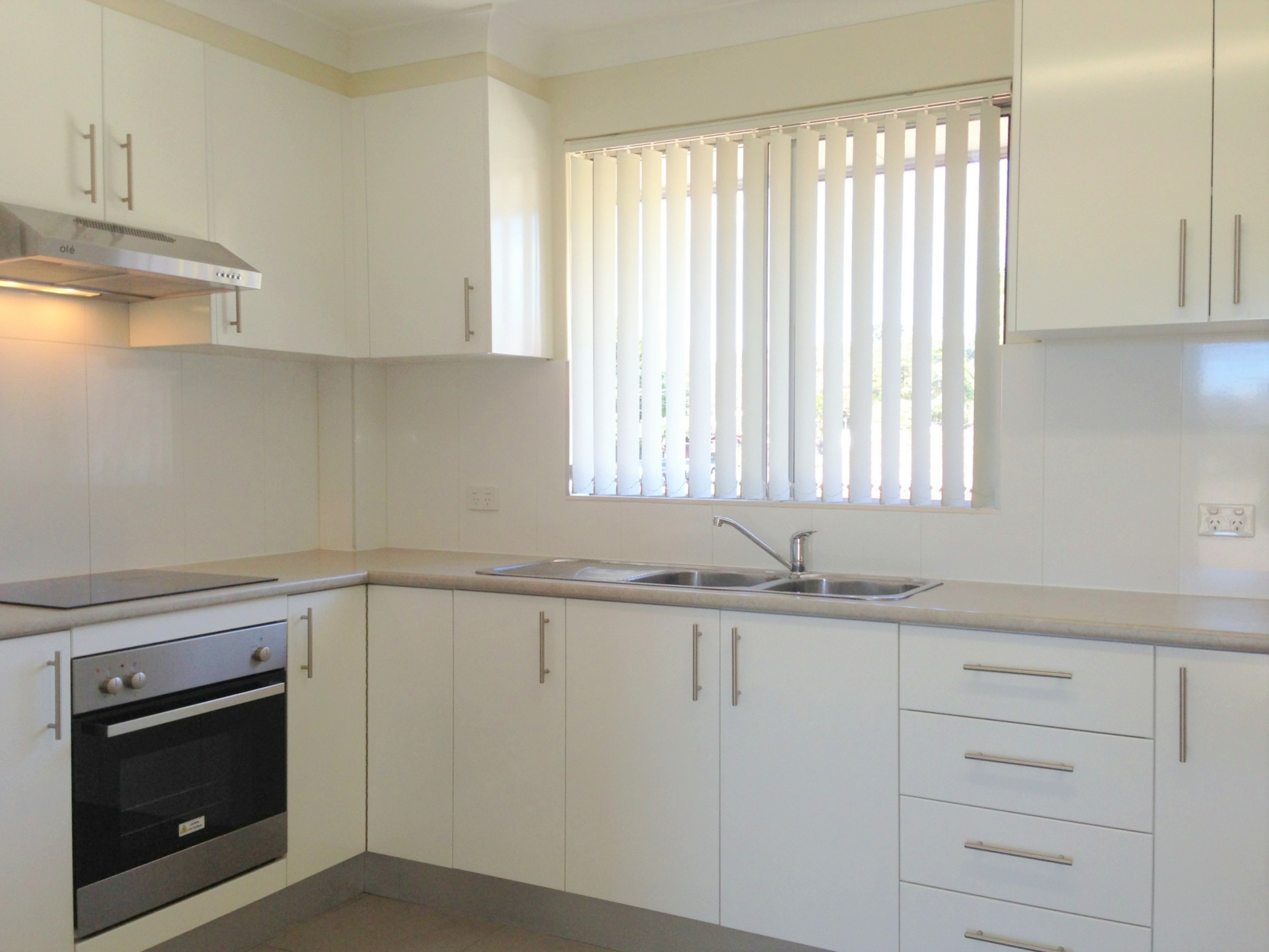 2/70 Fairmount Street, LAKEMBA