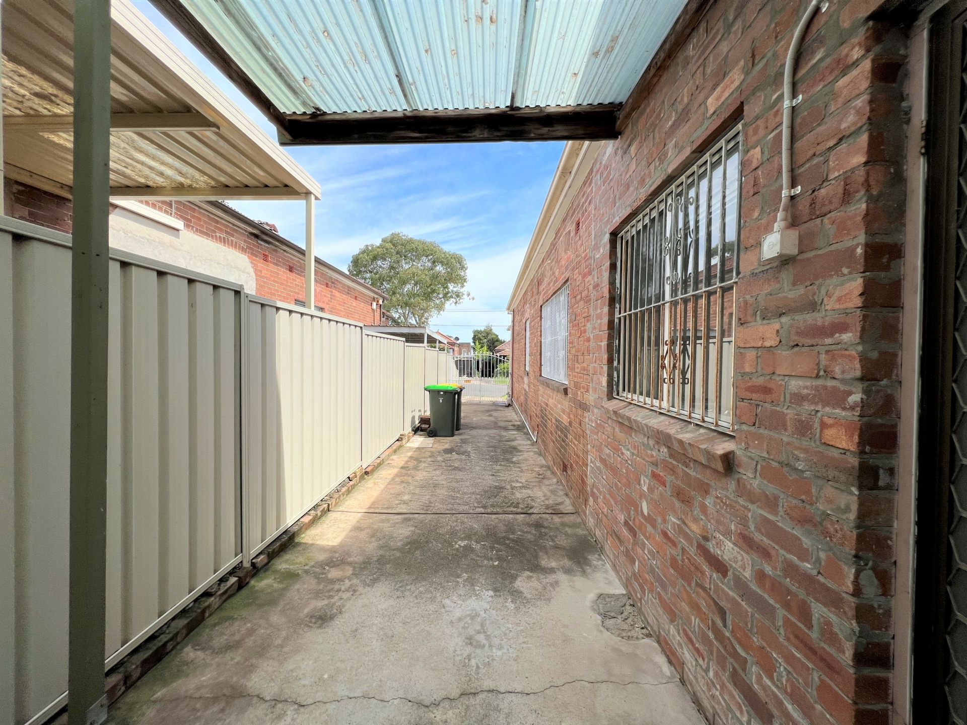 5 Ward Ave, CANTERBURY