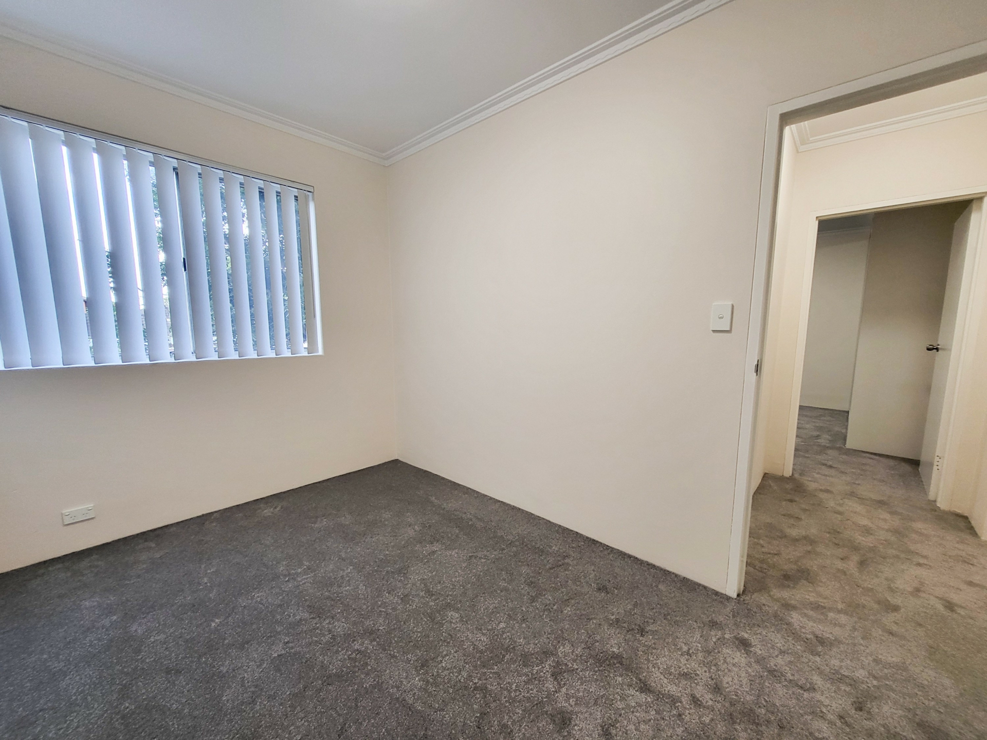 32/31-33 First Ave, CAMPSIE
