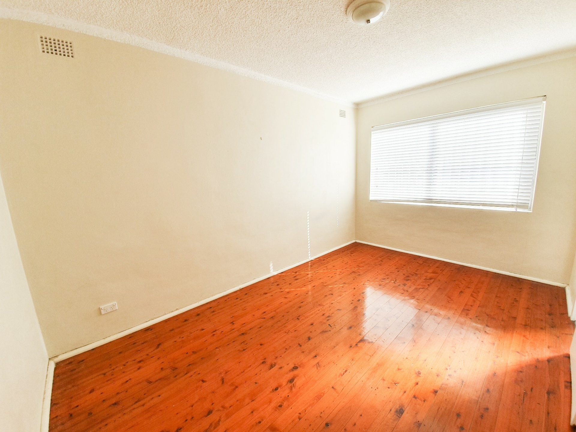 3/11 McKern St, CAMPSIE