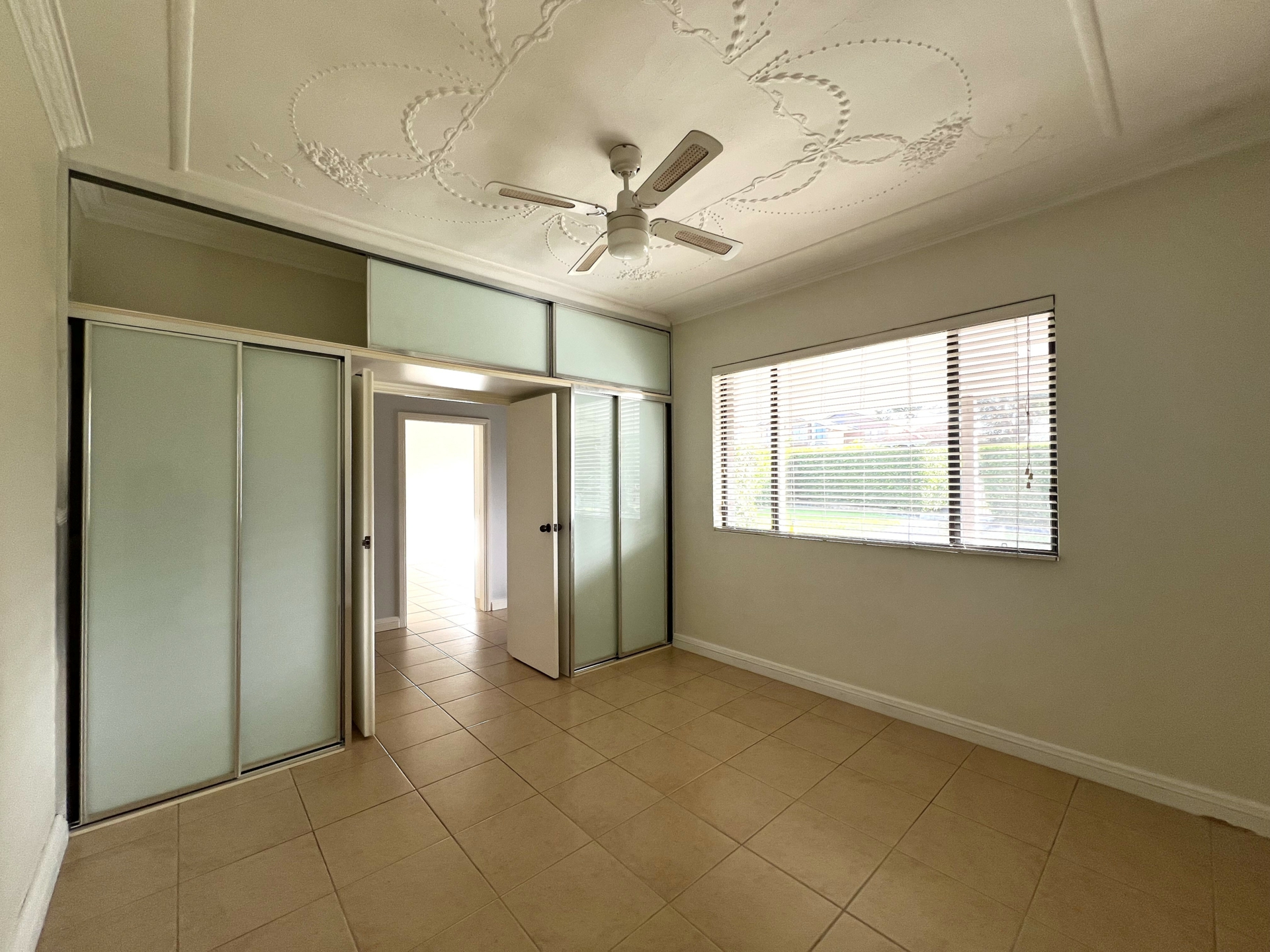 6 Flers Avenue, EARLWOOD