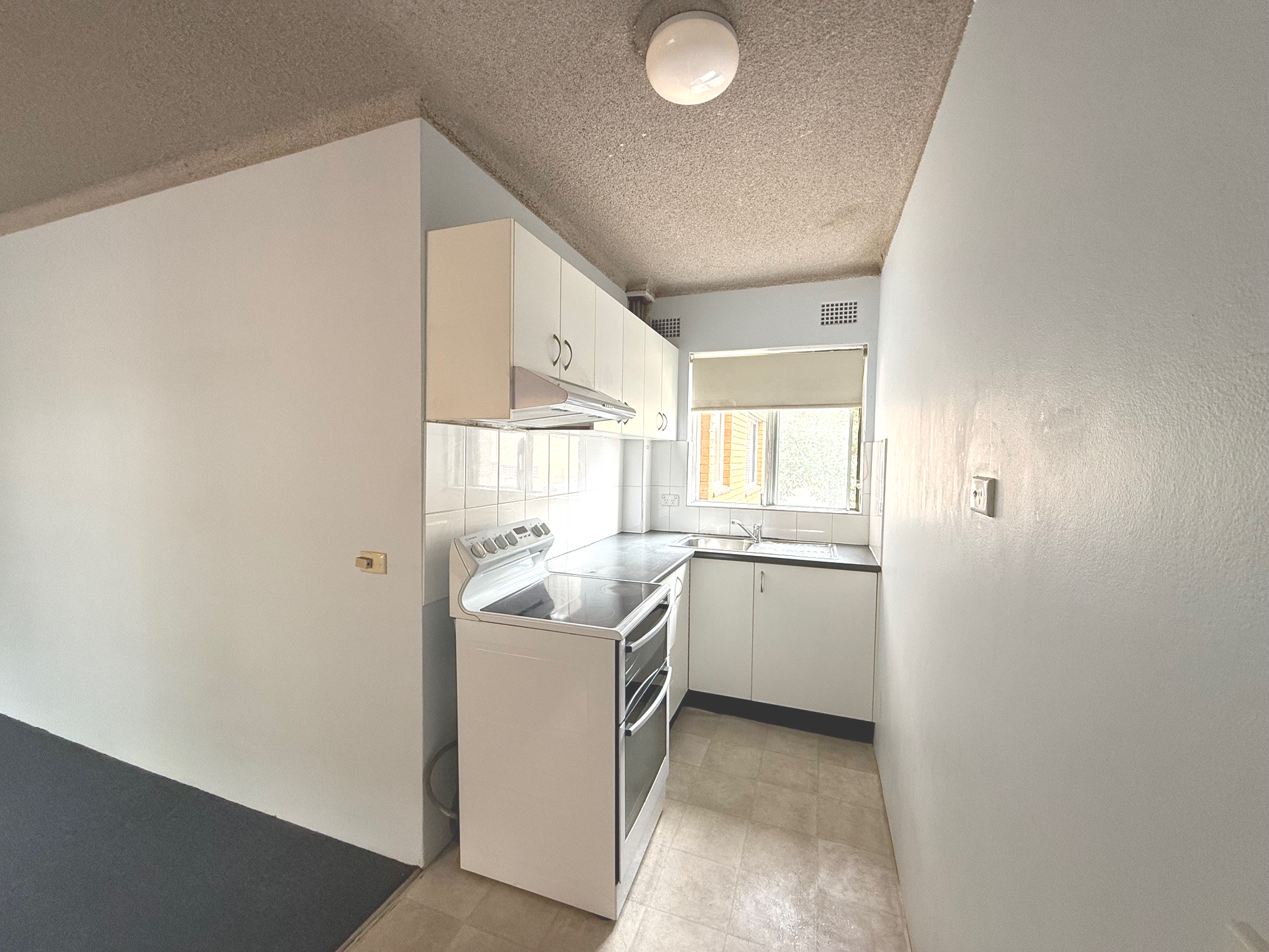 18/2-4 London Street, CAMPSIE