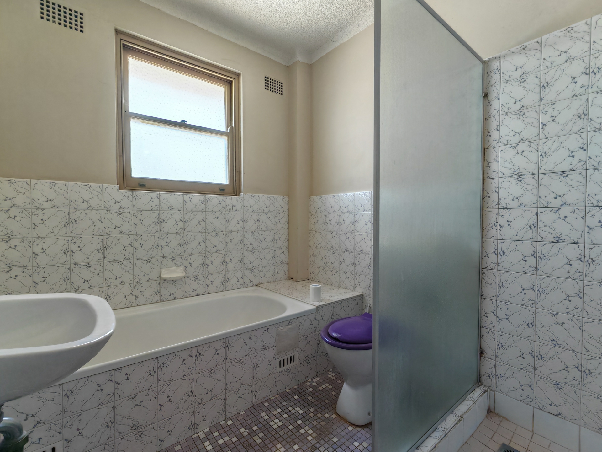 2/1 Eighth Avenue, CAMPSIE