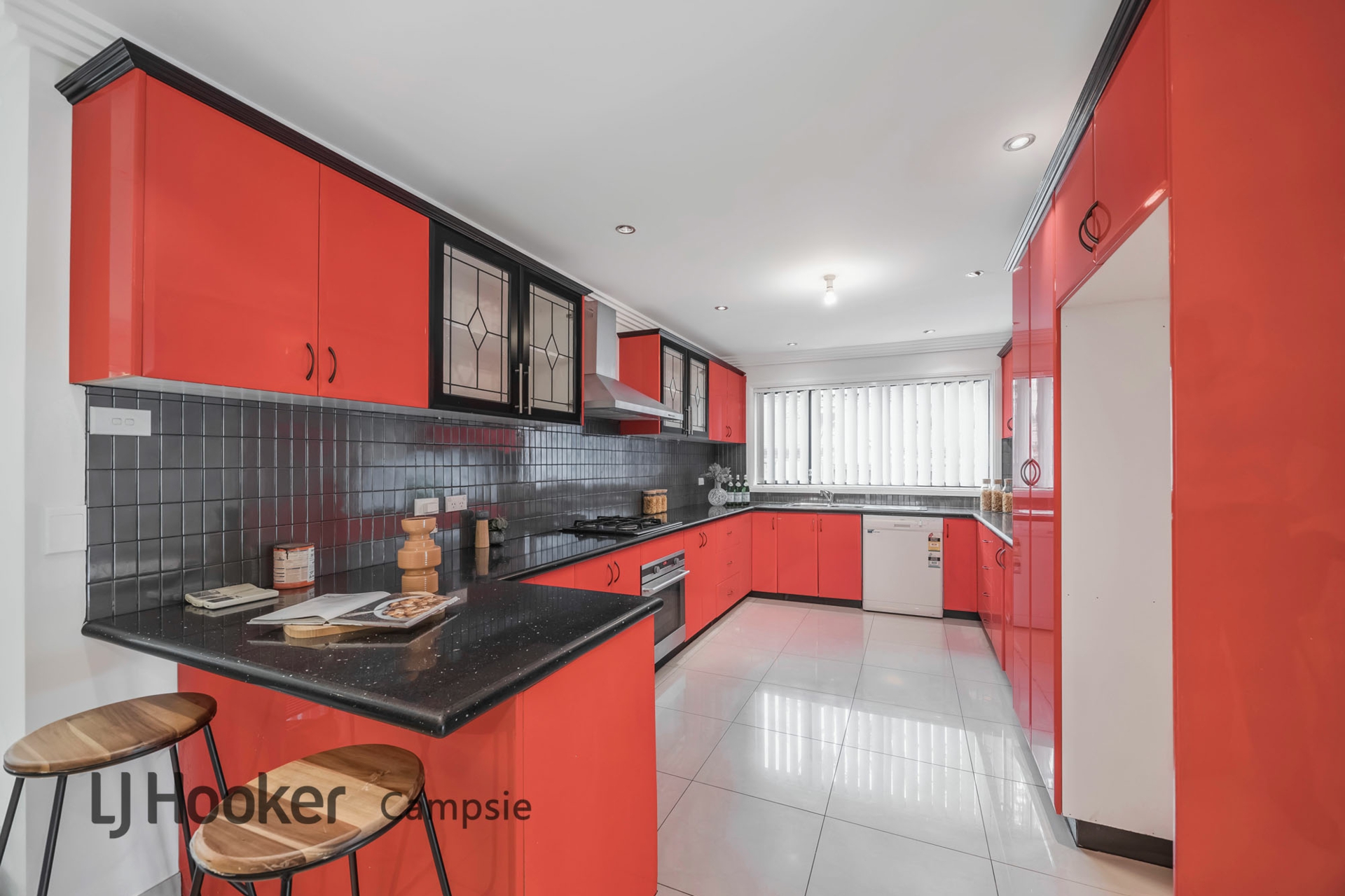2 Aylsford Street, STANHOPE GARDENS