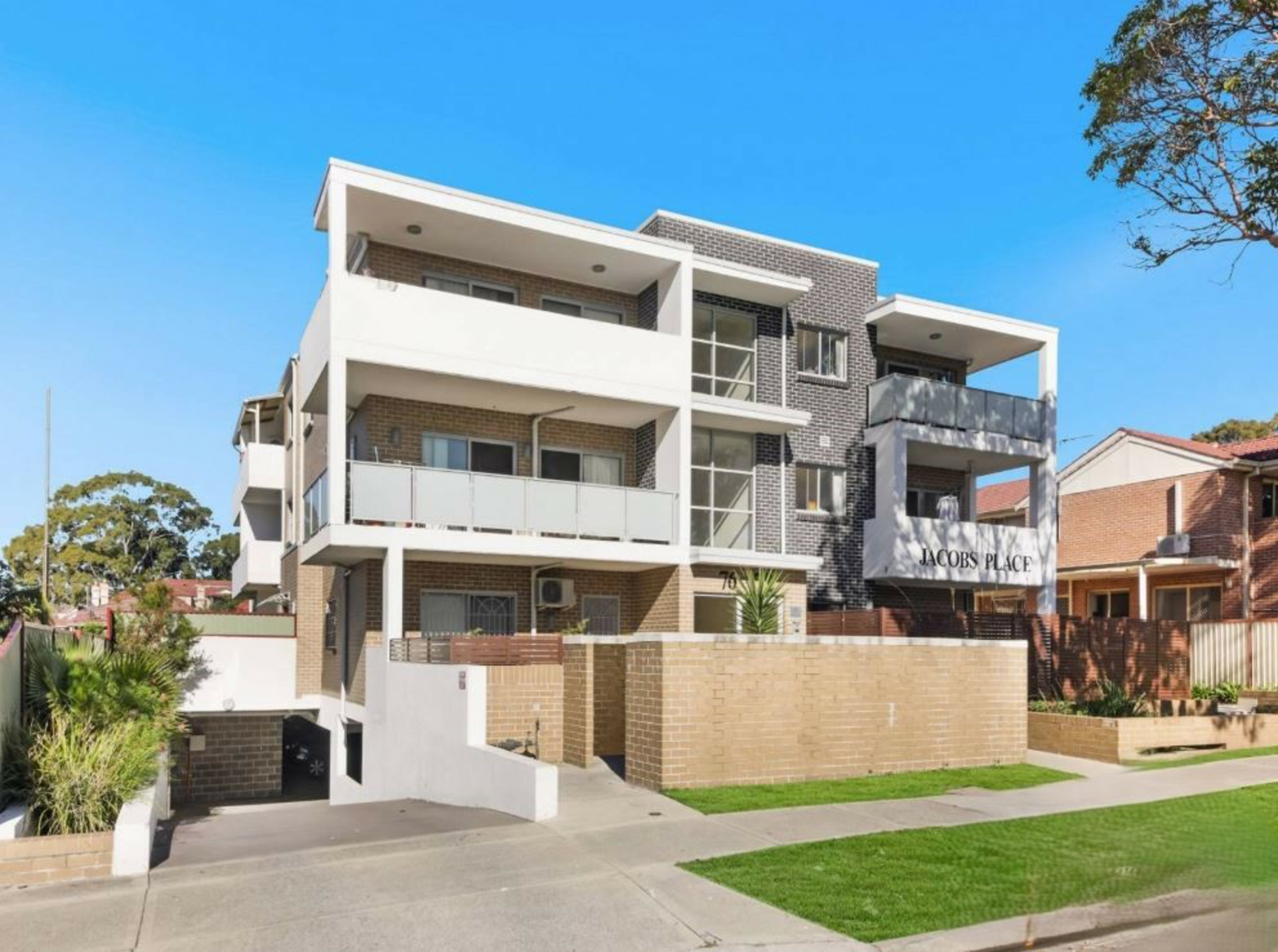 7/76 Clissold Parade, CAMPSIE