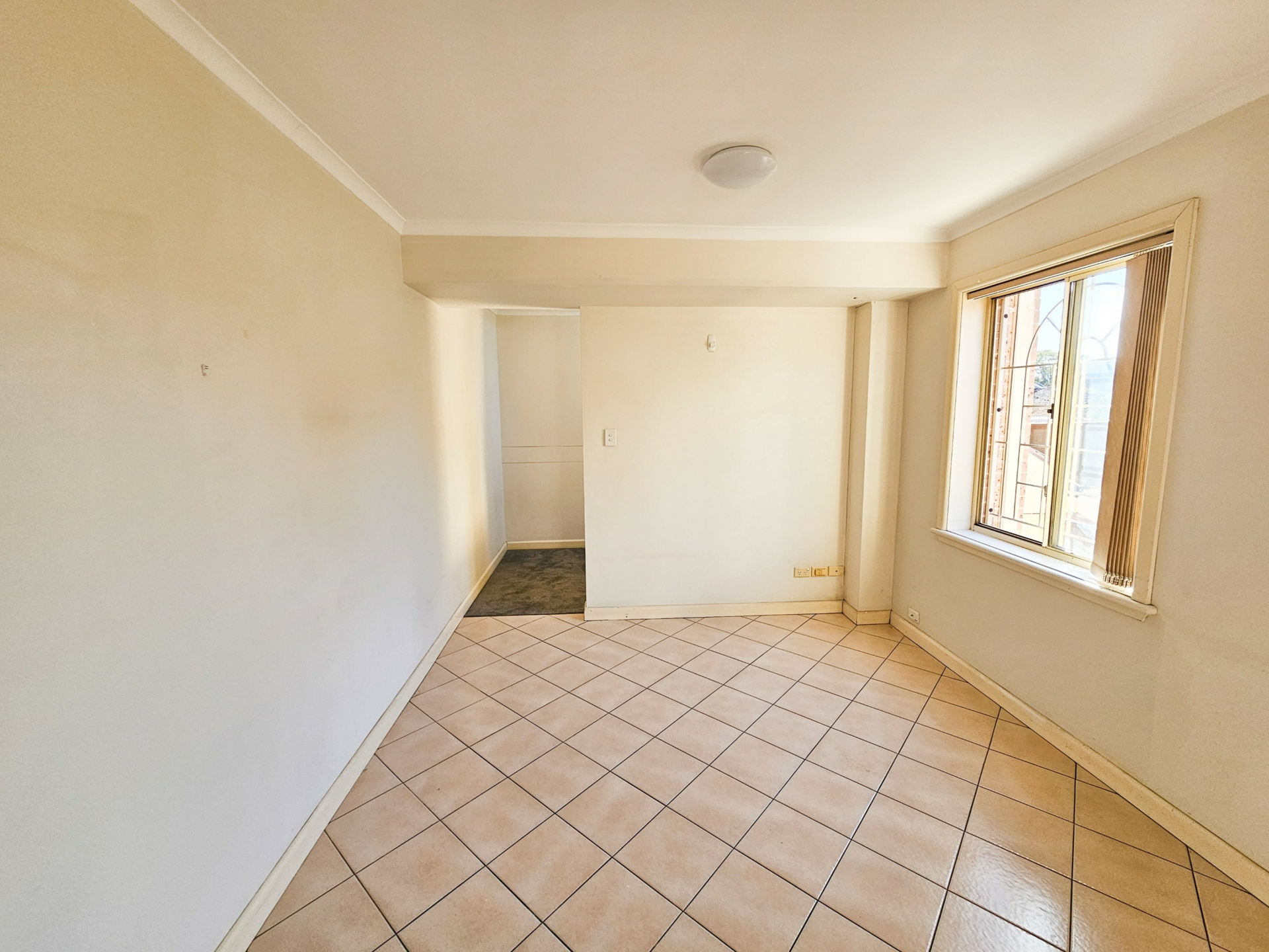 2/29 Claremont Street, CAMPSIE