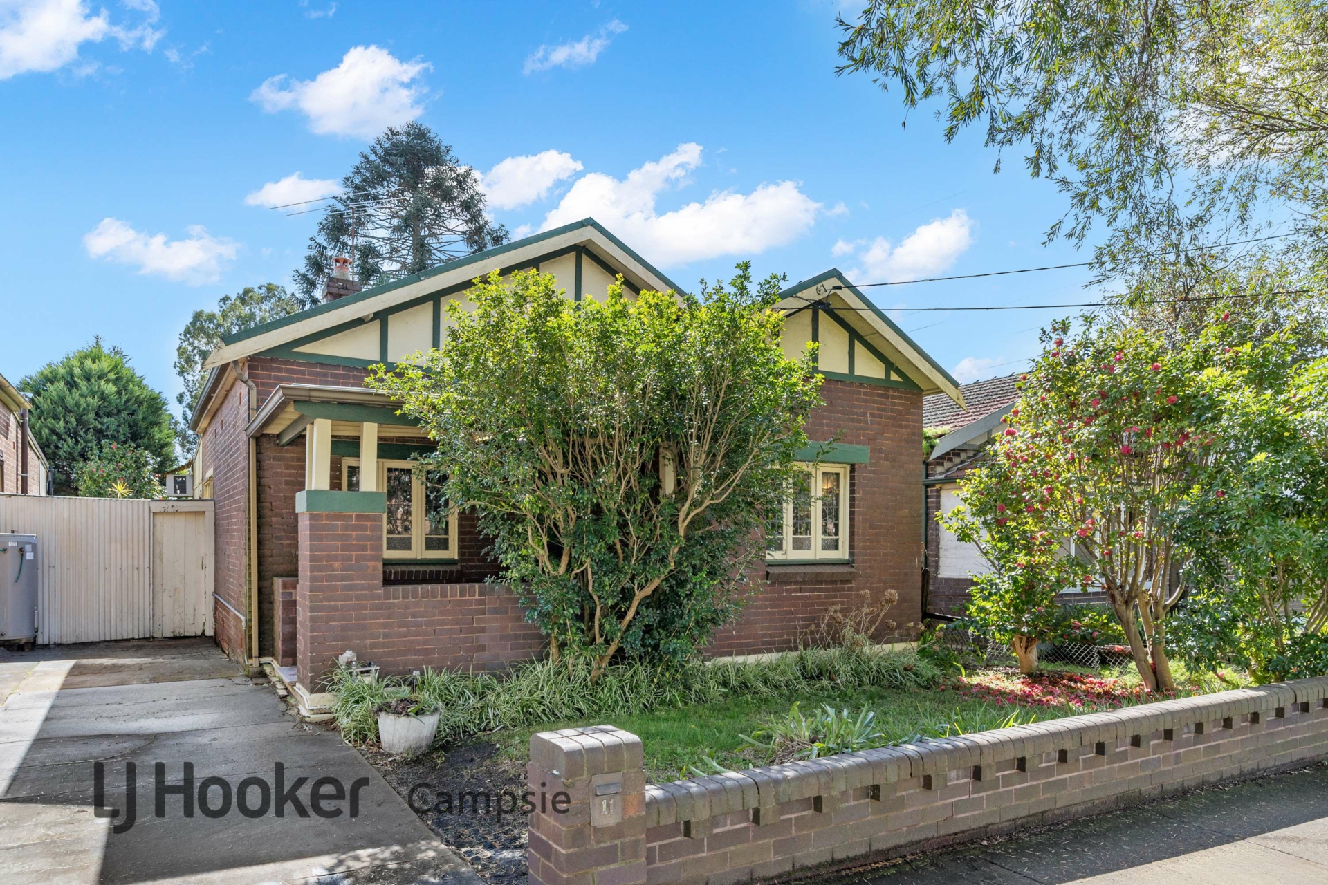 11 Bellombi Street, CAMPSIE