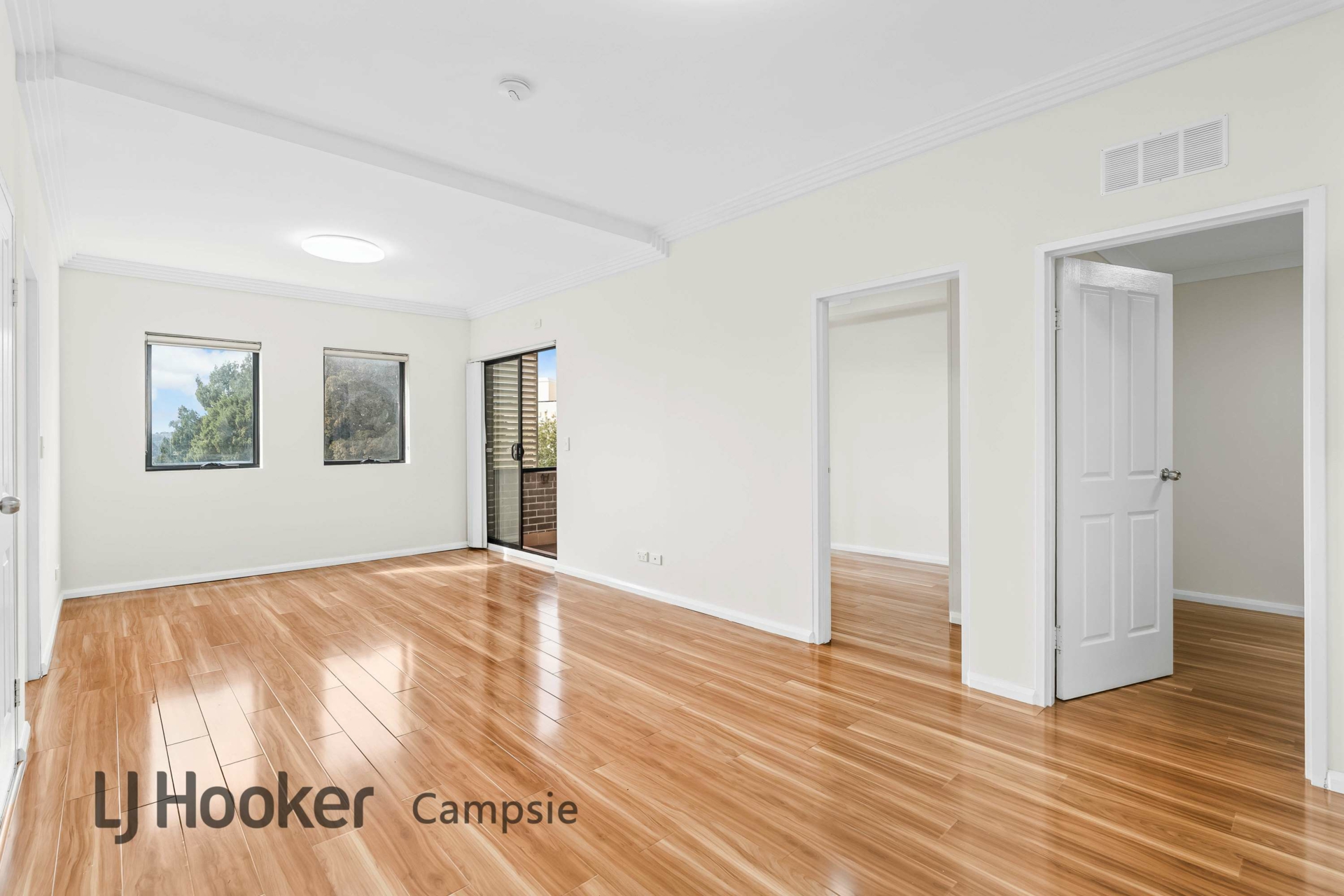 303A/96-98 Beamish Street — photo 3 of 13