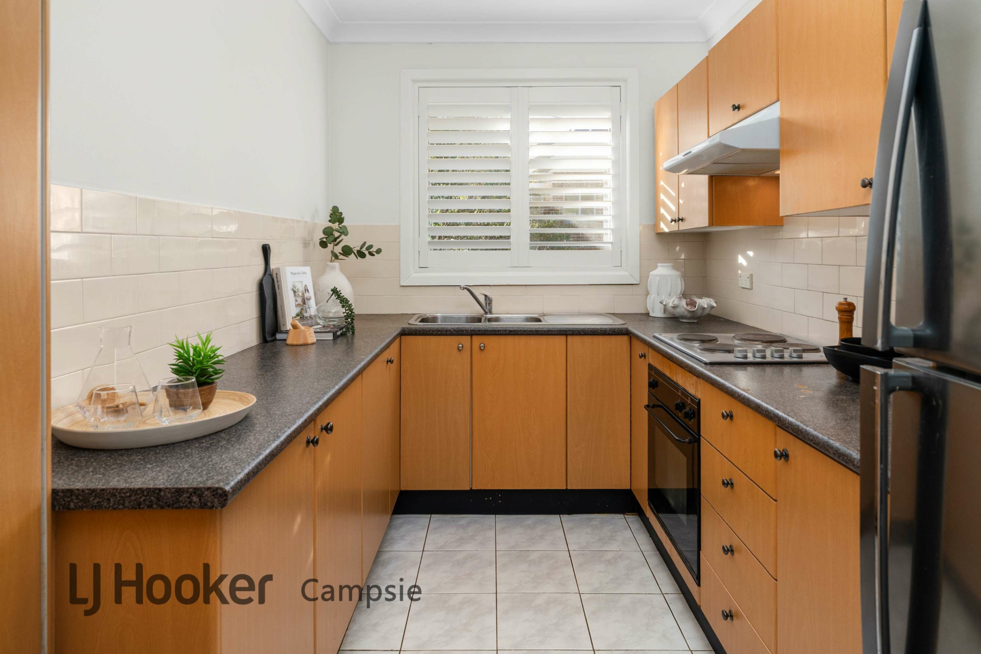 12/28-30 Loftus Street — photo 4 of 10
