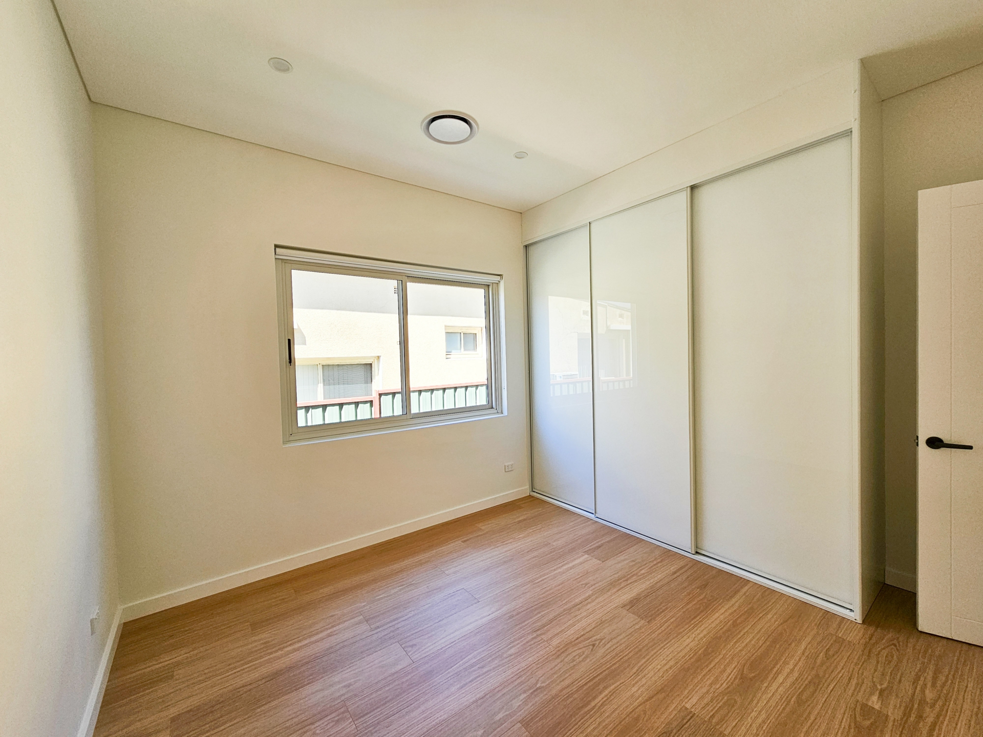 7 Emu Street — photo 7 of 9