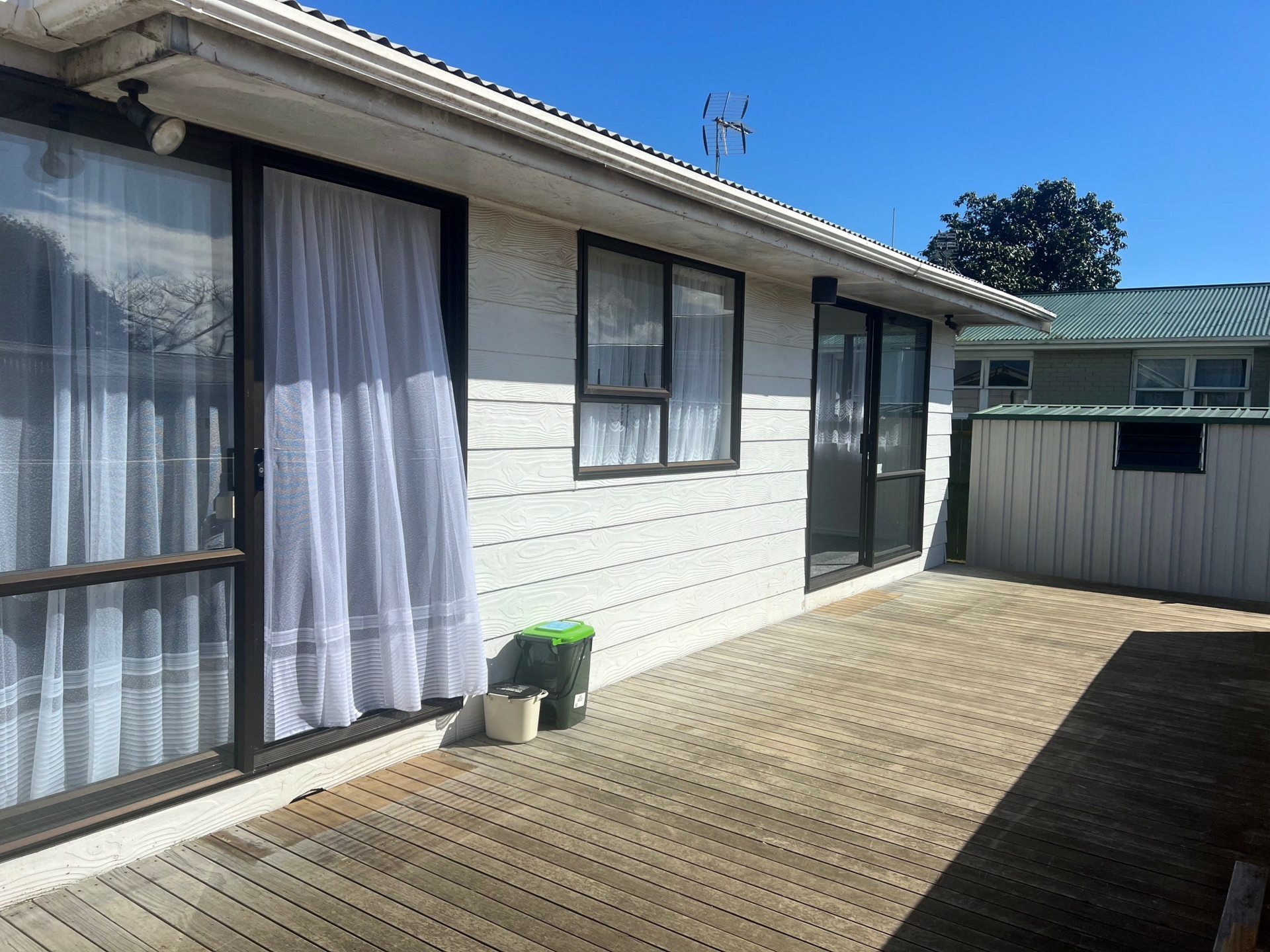 10 a Lomas Place, MANUREWA