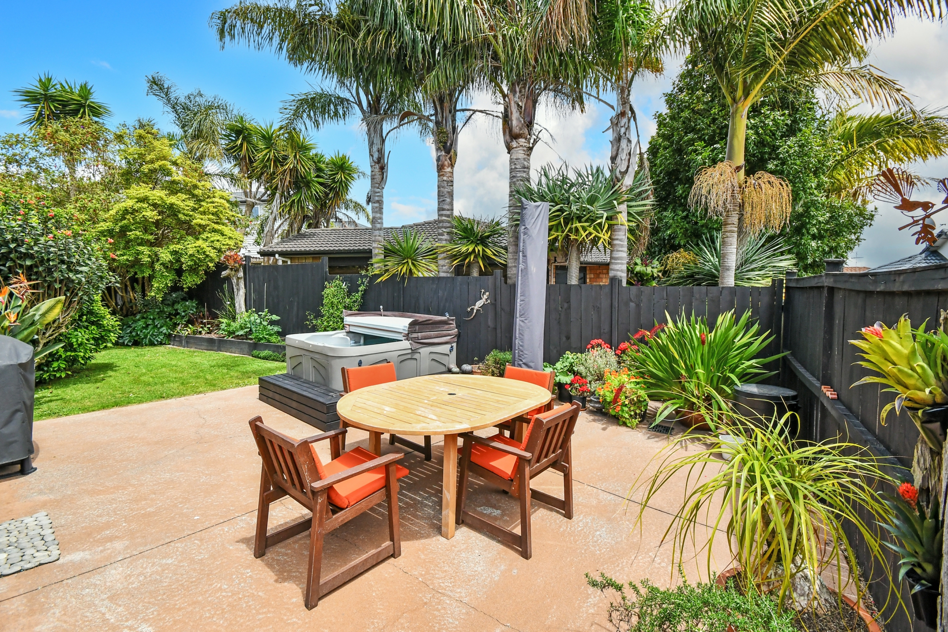 12 Phoenicia Court, THE GARDENS