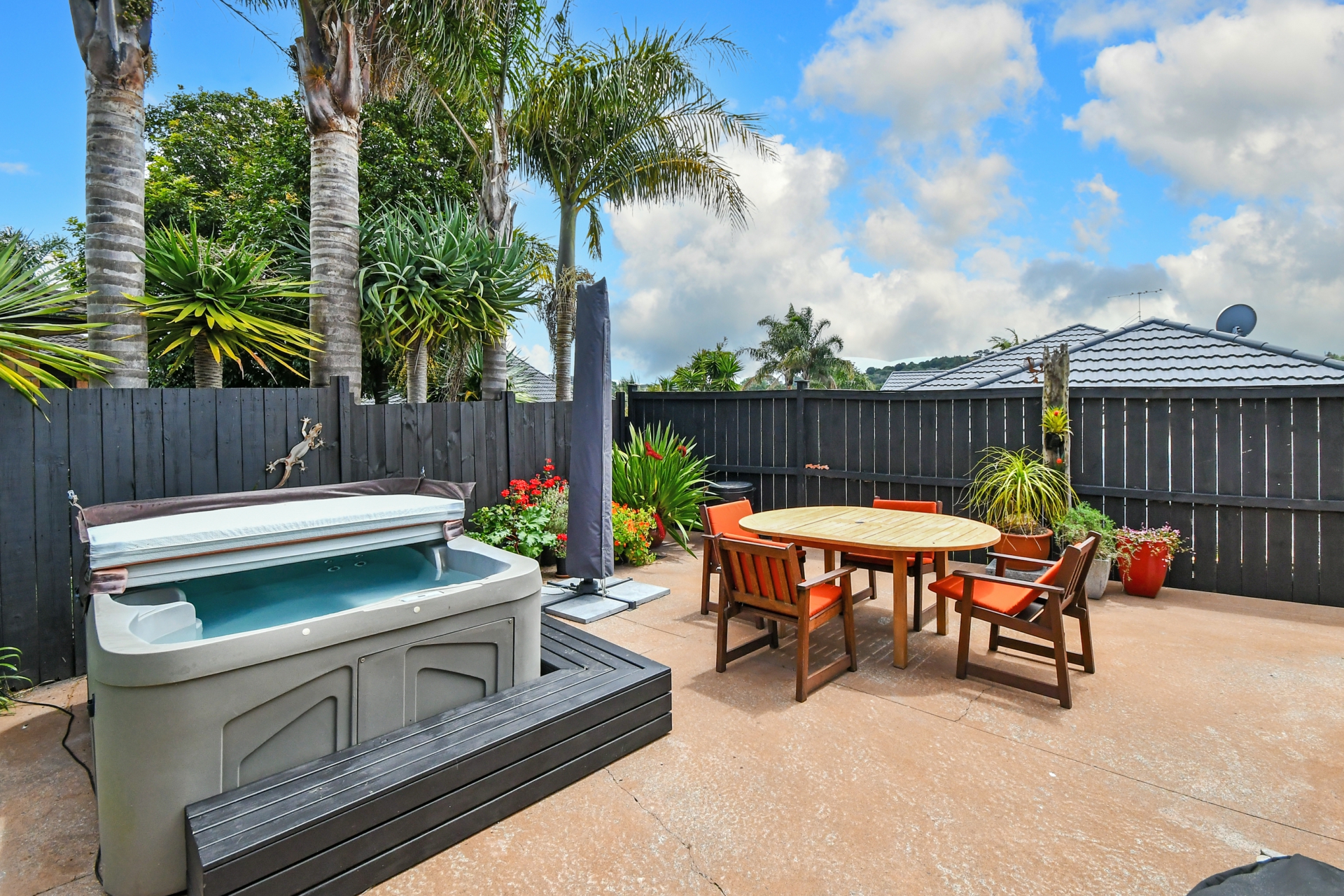 12 Phoenicia Court, THE GARDENS