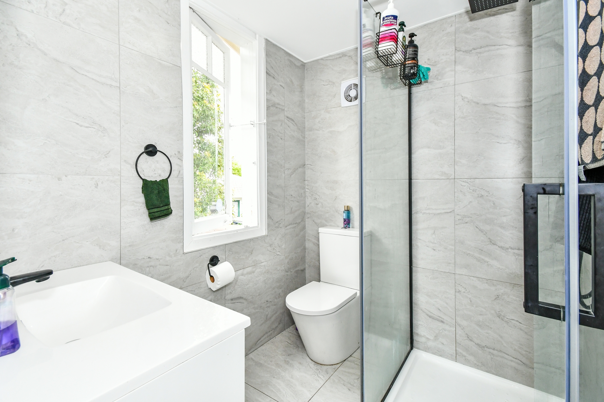 2c Waiari Road, CONIFER GROVE