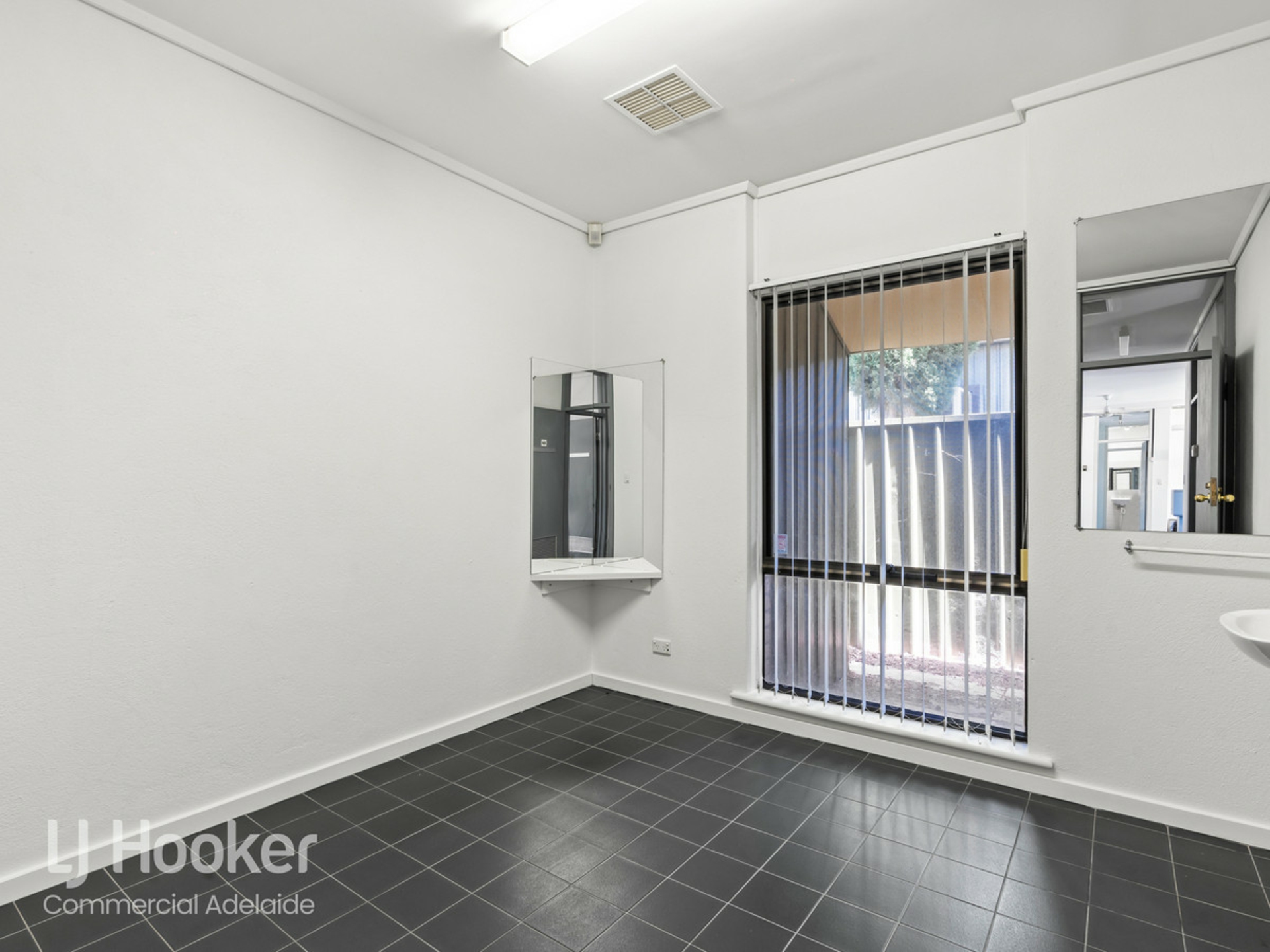 287 Salisbury Highway, SALISBURY DOWNS