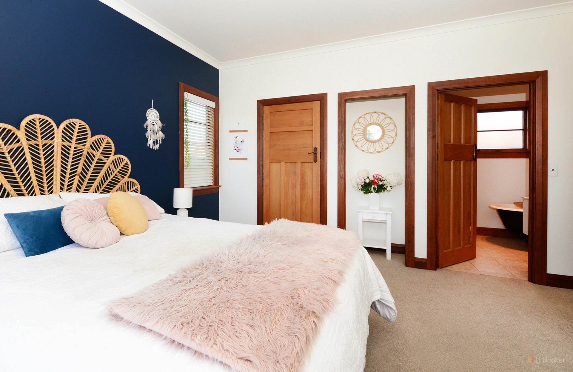 17 Thackeray Street, SAINT ANDREWS