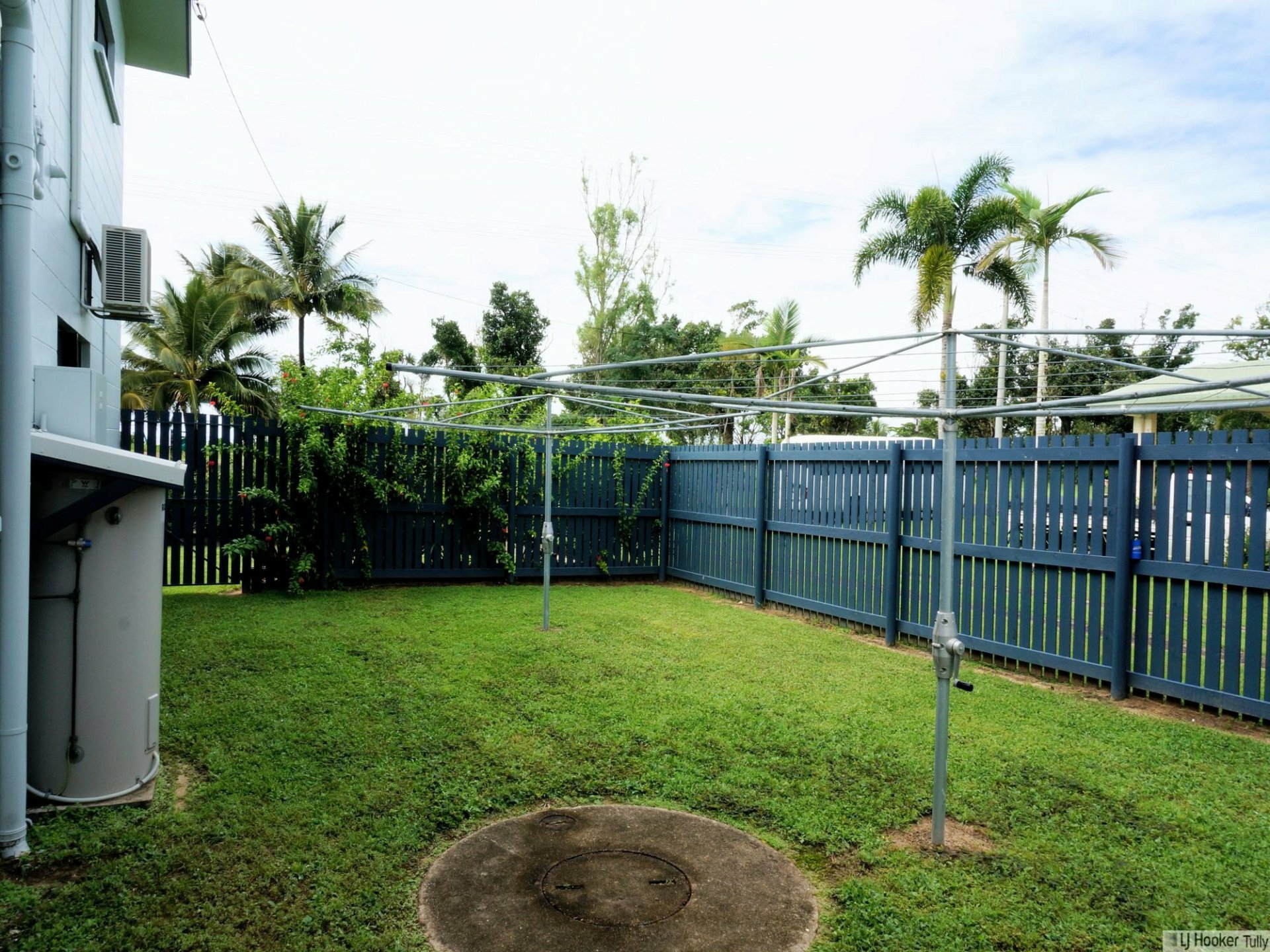 Unit 1/117 Taylor Street Tully Heads QLD Townhouse for Rent LJ Hooker