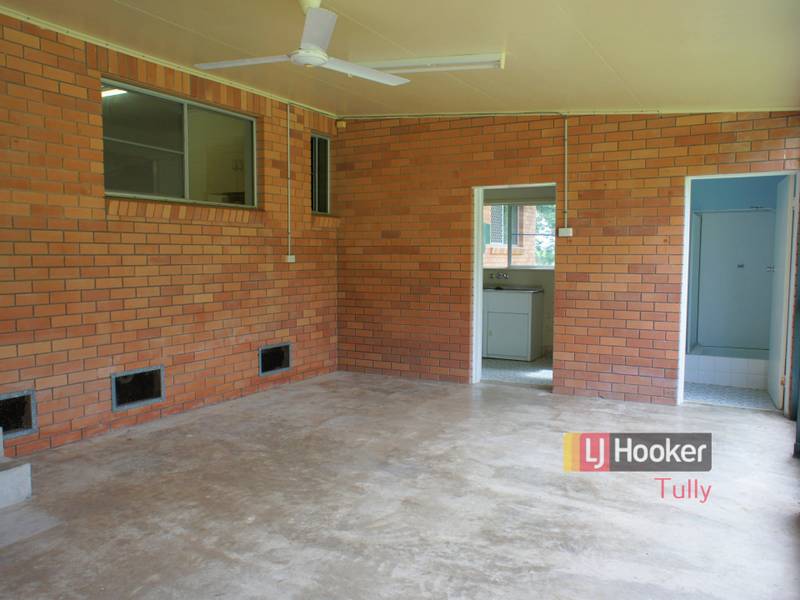 2/216 Dallachy Rd, TULLY