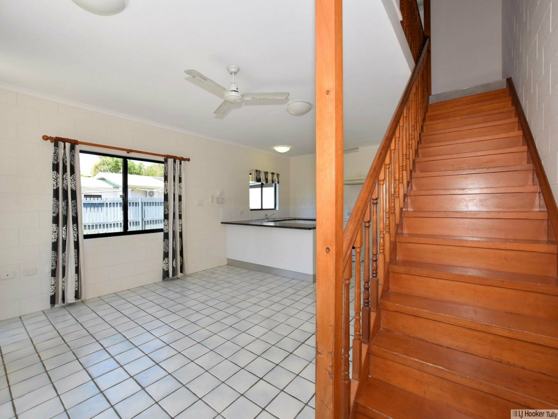 2/117 Taylor Street, TULLY HEADS