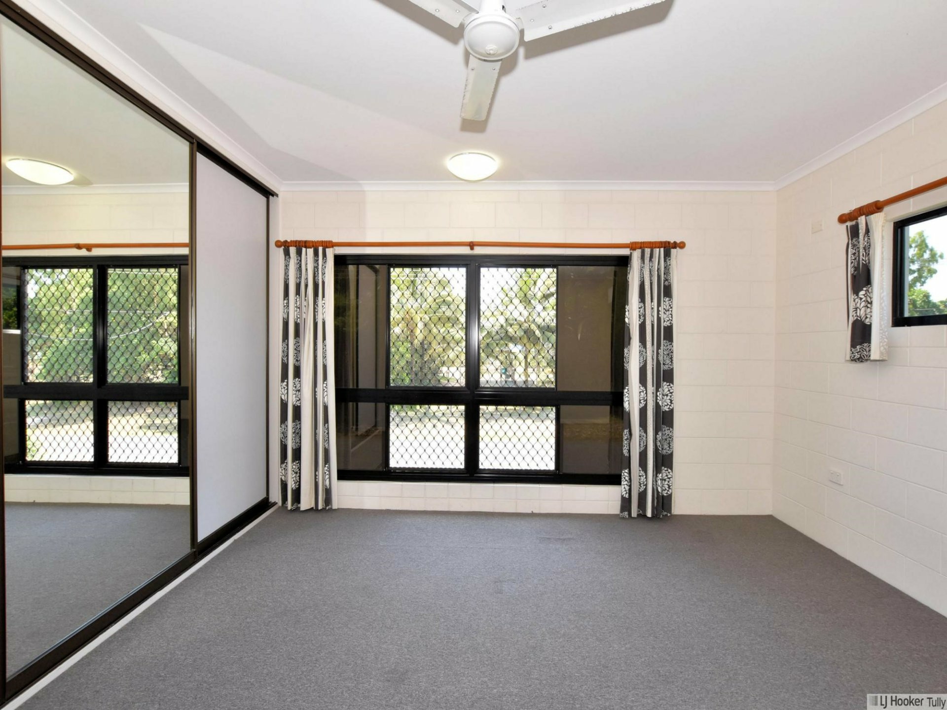 2/117 Taylor Street, TULLY HEADS