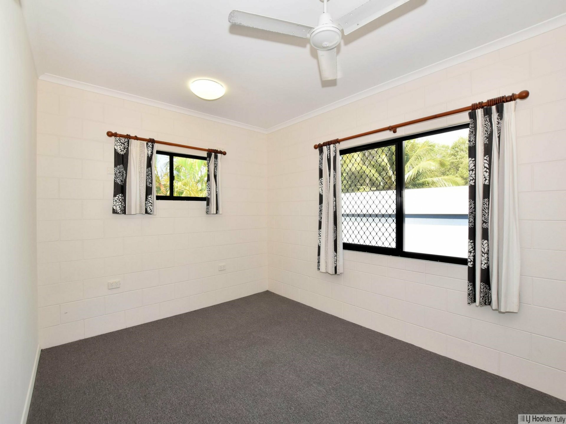 2/117 Taylor Street, TULLY HEADS