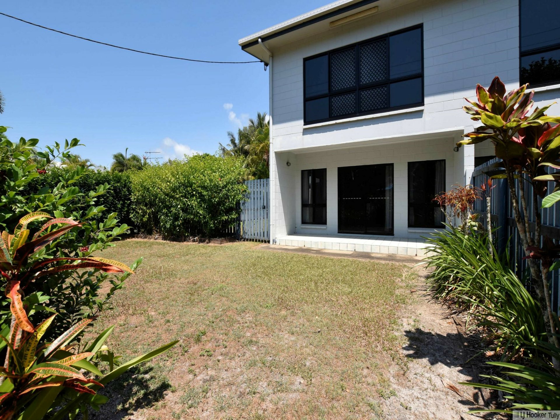 2/117 Taylor Street, TULLY HEADS