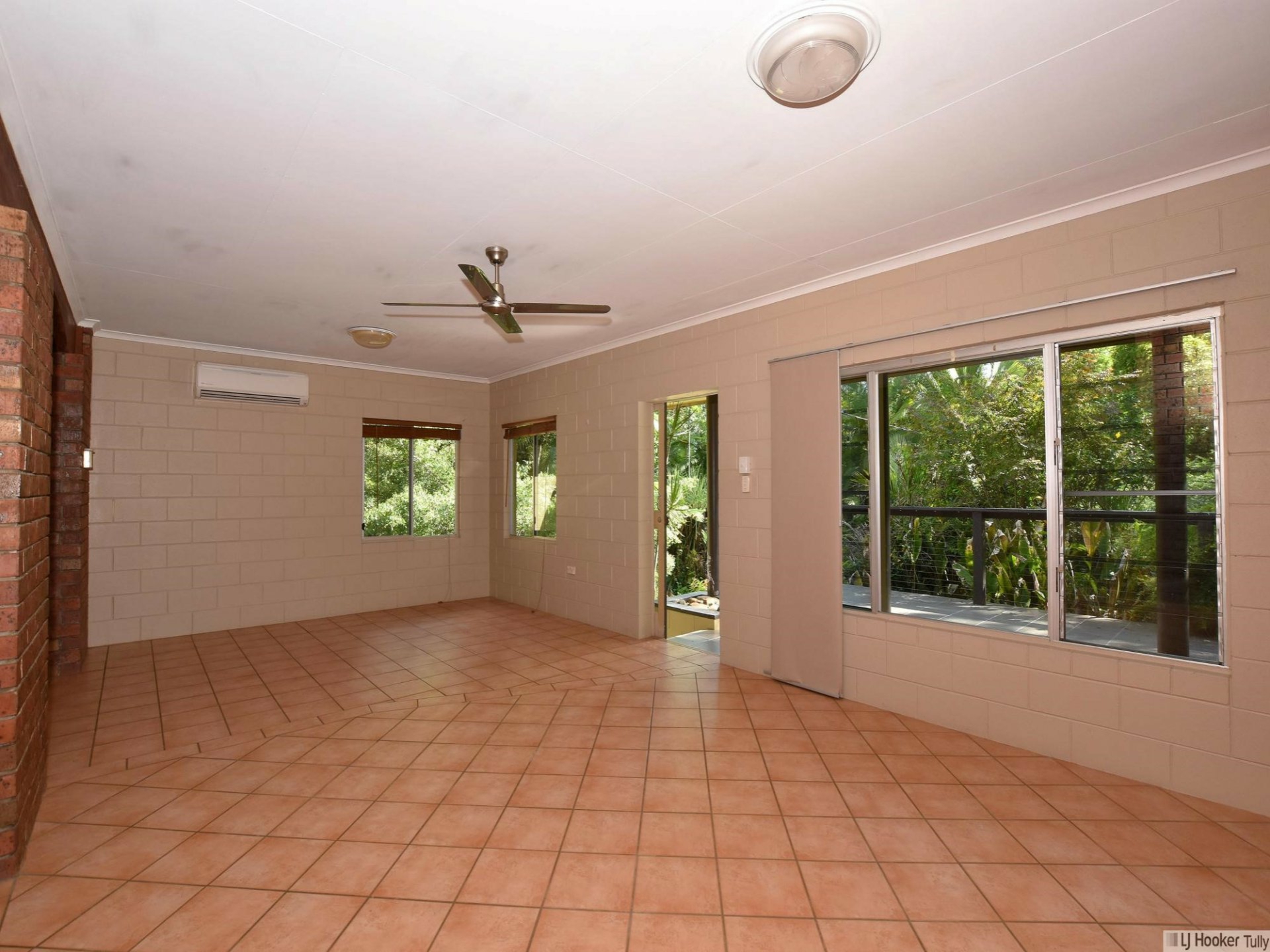 6 Lloyd Bell Road, MERRYBURN
