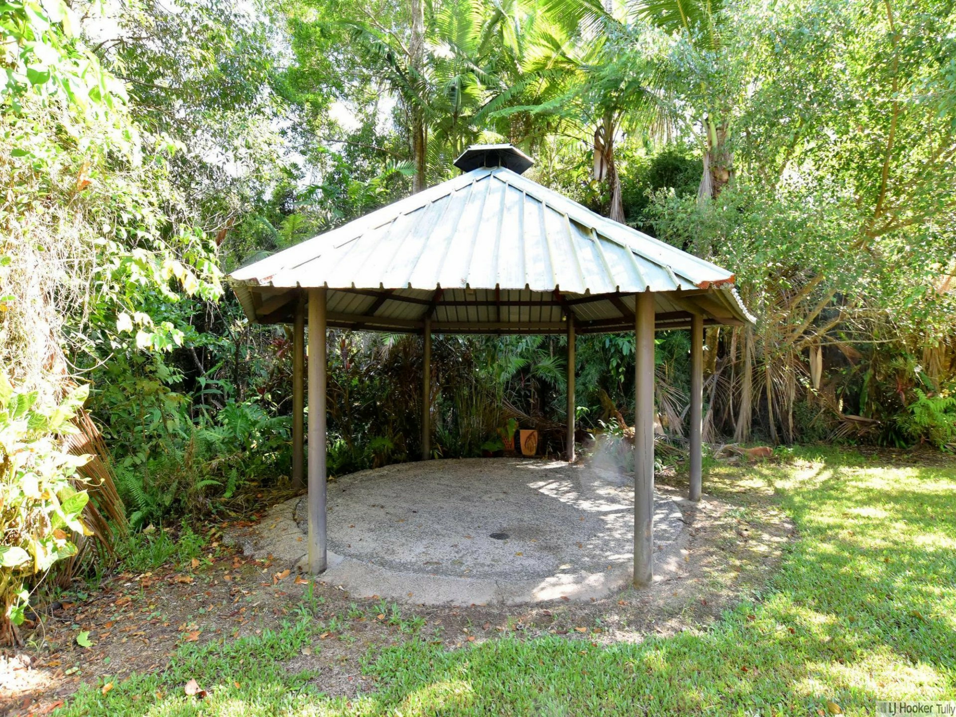 6 Lloyd Bell Road, MERRYBURN