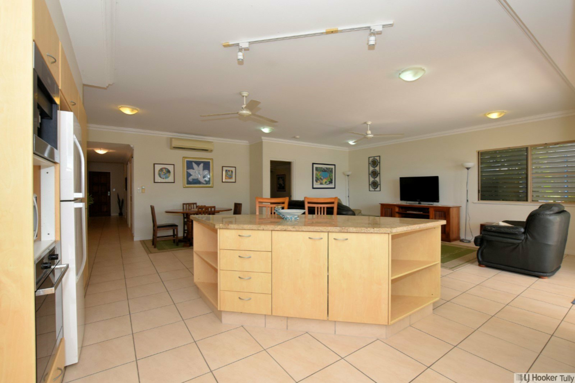 Unit 2/23 Poinciana Boulevard, CARDWELL