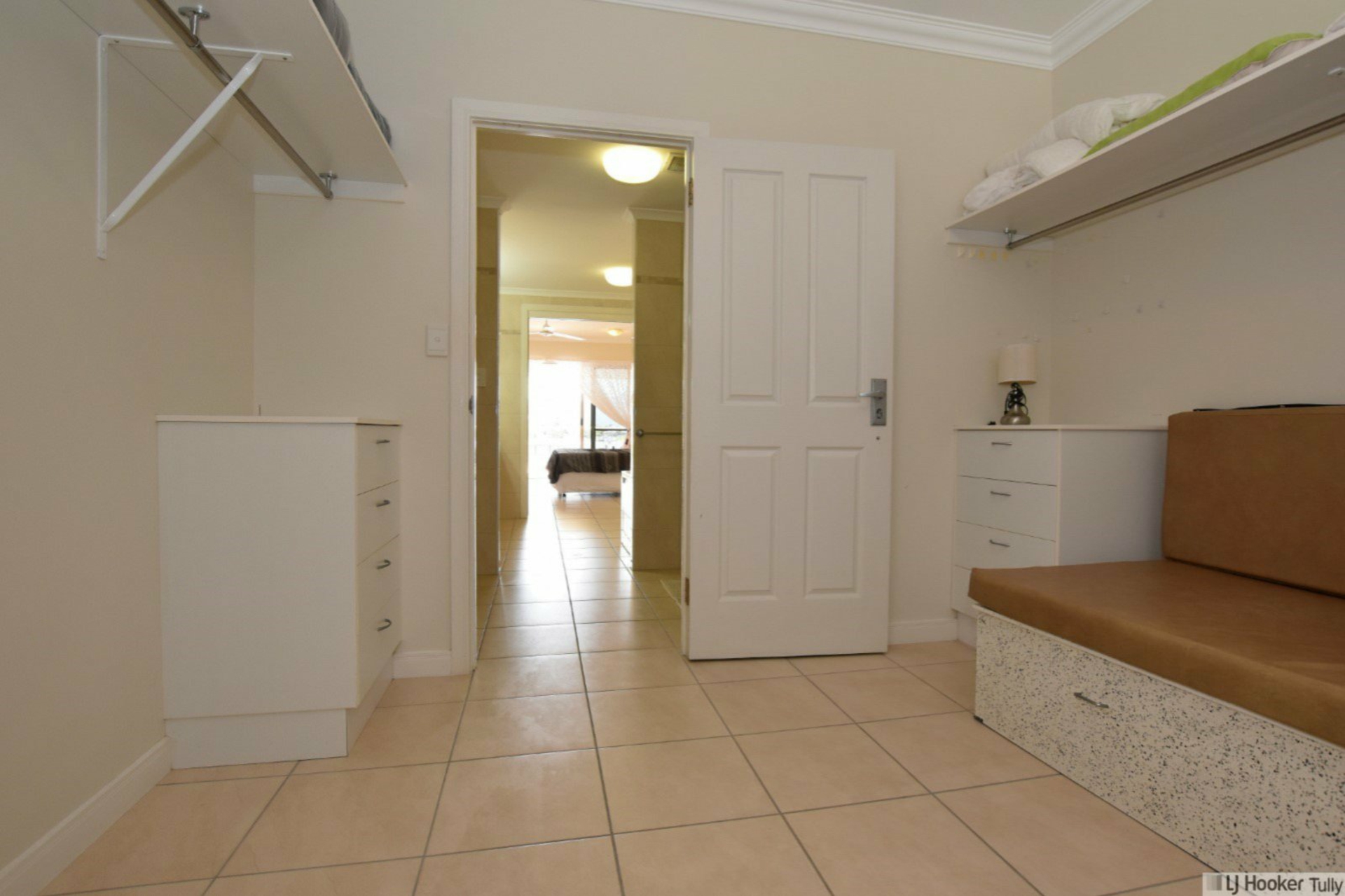 Unit 2/23 Poinciana Boulevard, CARDWELL