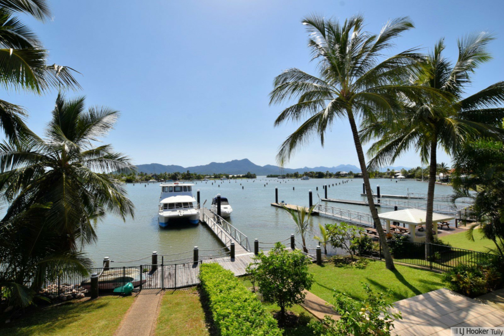 Unit 2/23 Poinciana Boulevard, CARDWELL