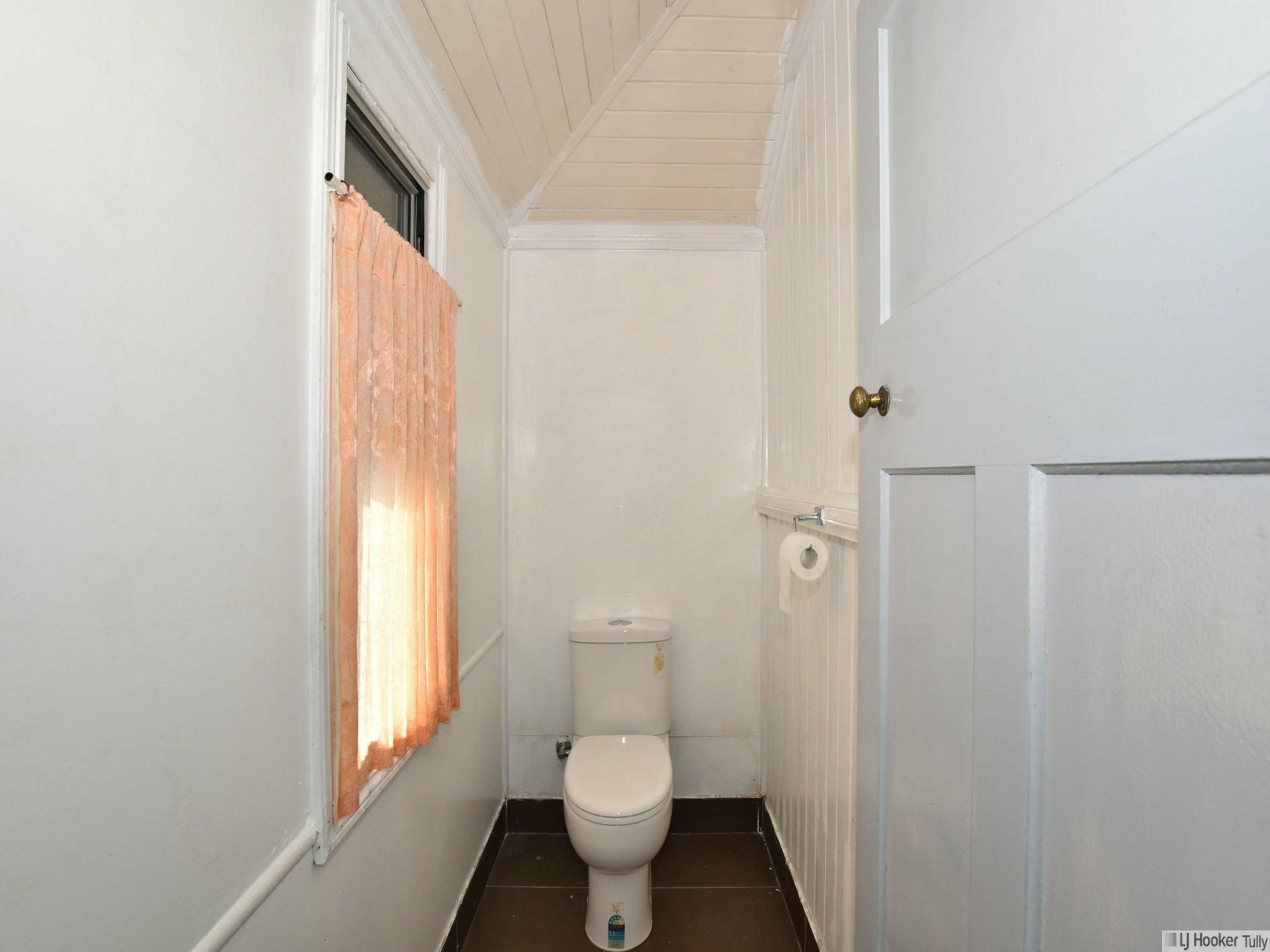 15 Flying Fish Point Road, INNISFAIL ESTATE