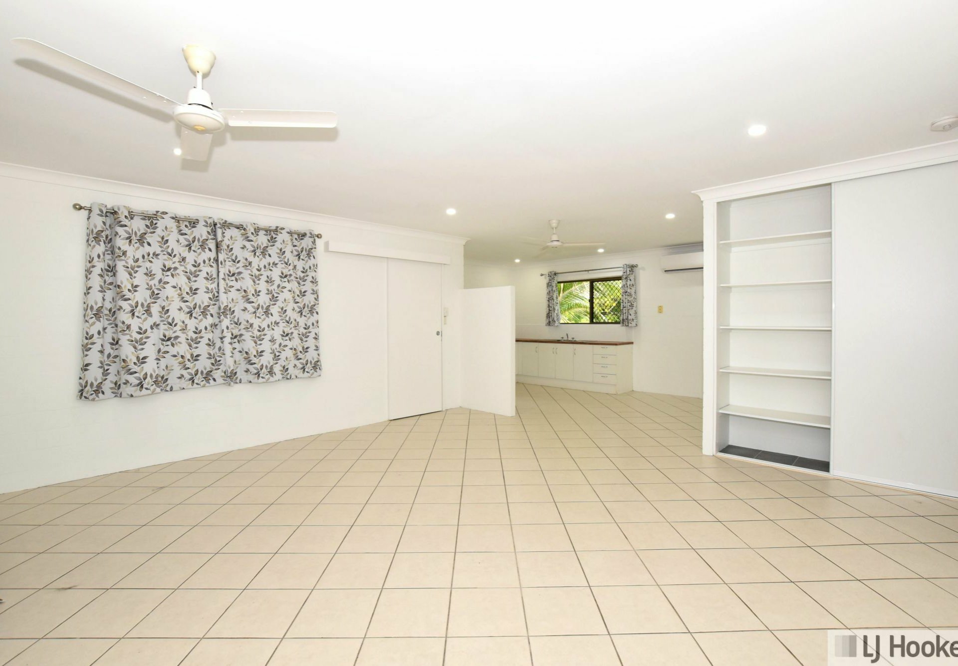 Unit 2/6 Melaleuca Drive, TULLY HEADS