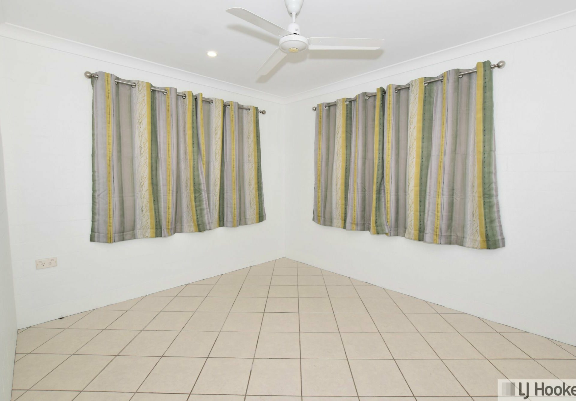 Unit 2/6 Melaleuca Drive, TULLY HEADS