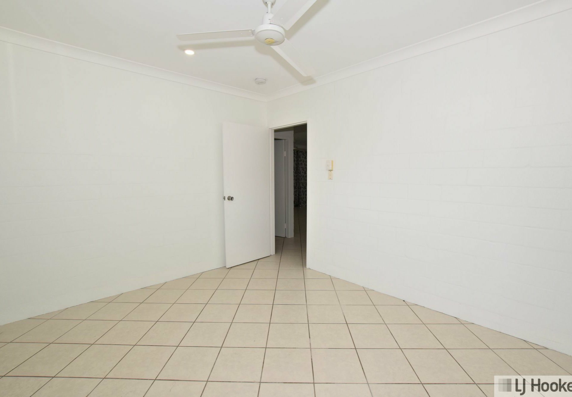 Unit 2/6 Melaleuca Drive, TULLY HEADS