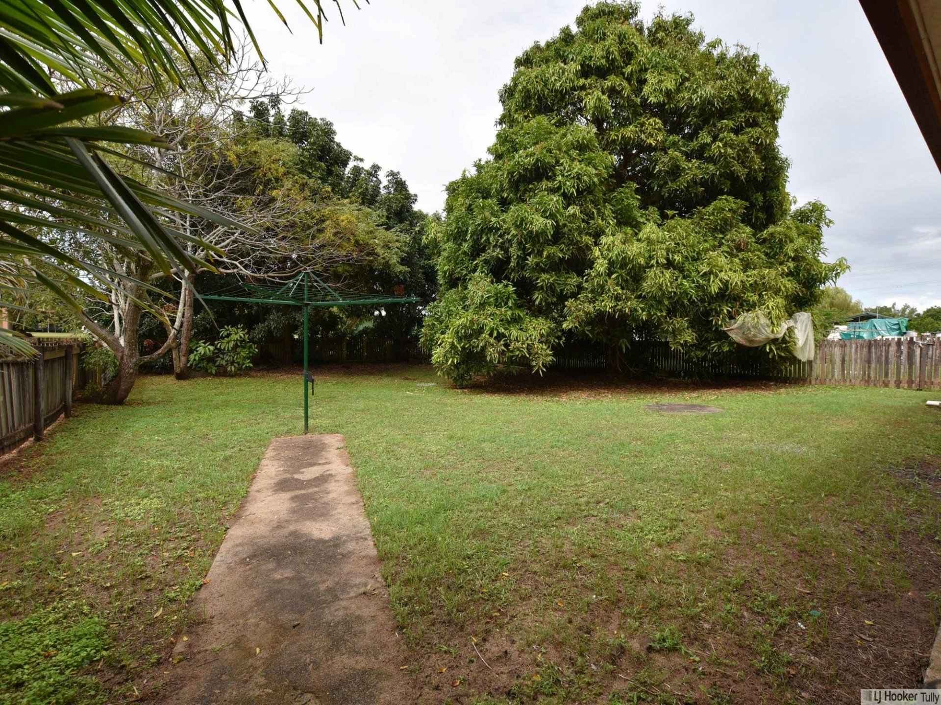 Unit 2/6 Melaleuca Drive, TULLY HEADS