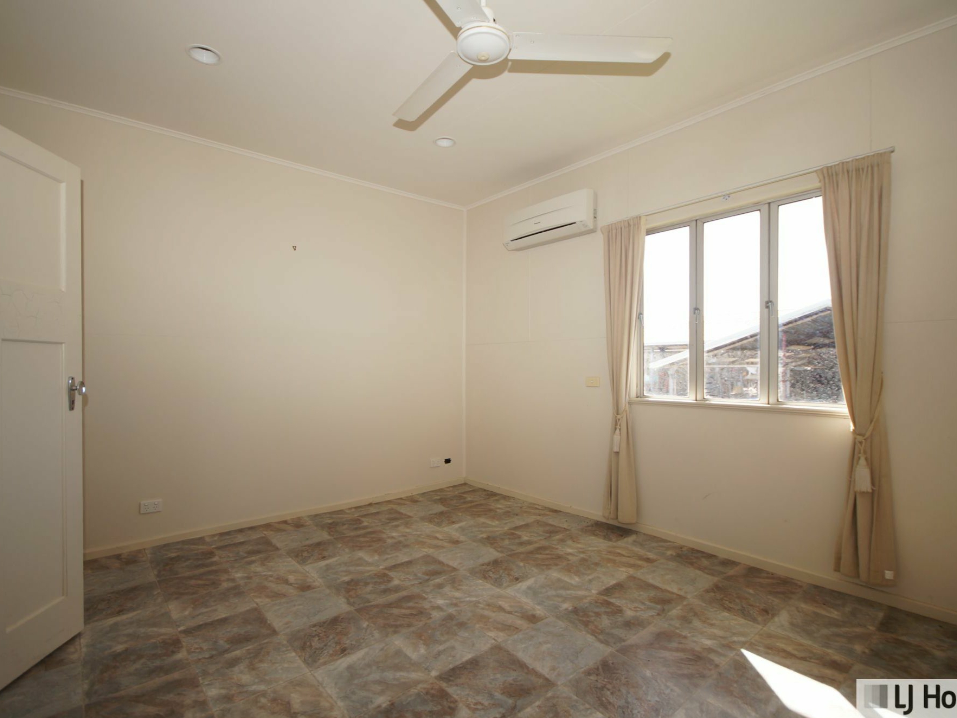 25 Rockingham Road, EURAMO