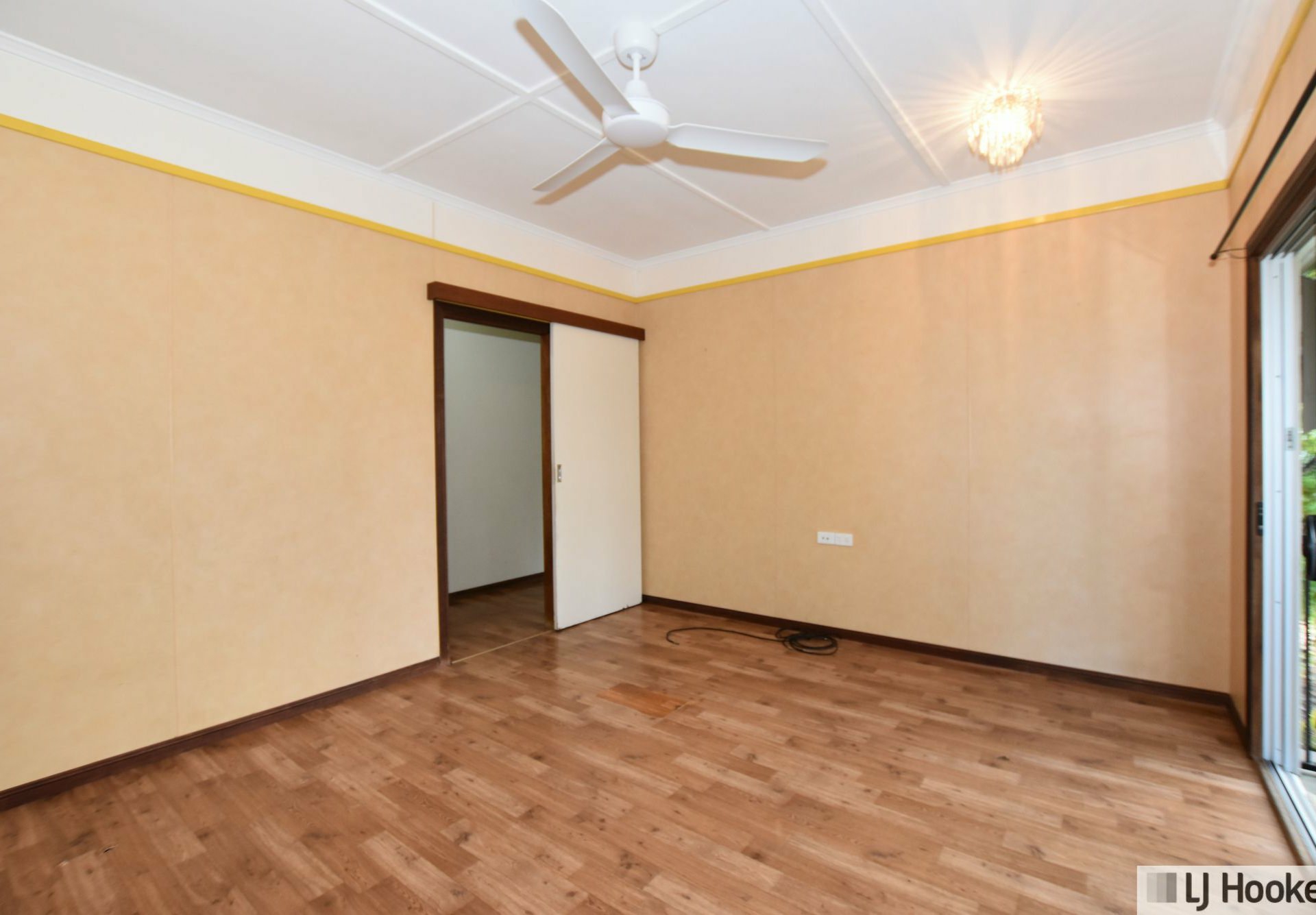 11 King Street, TULLY