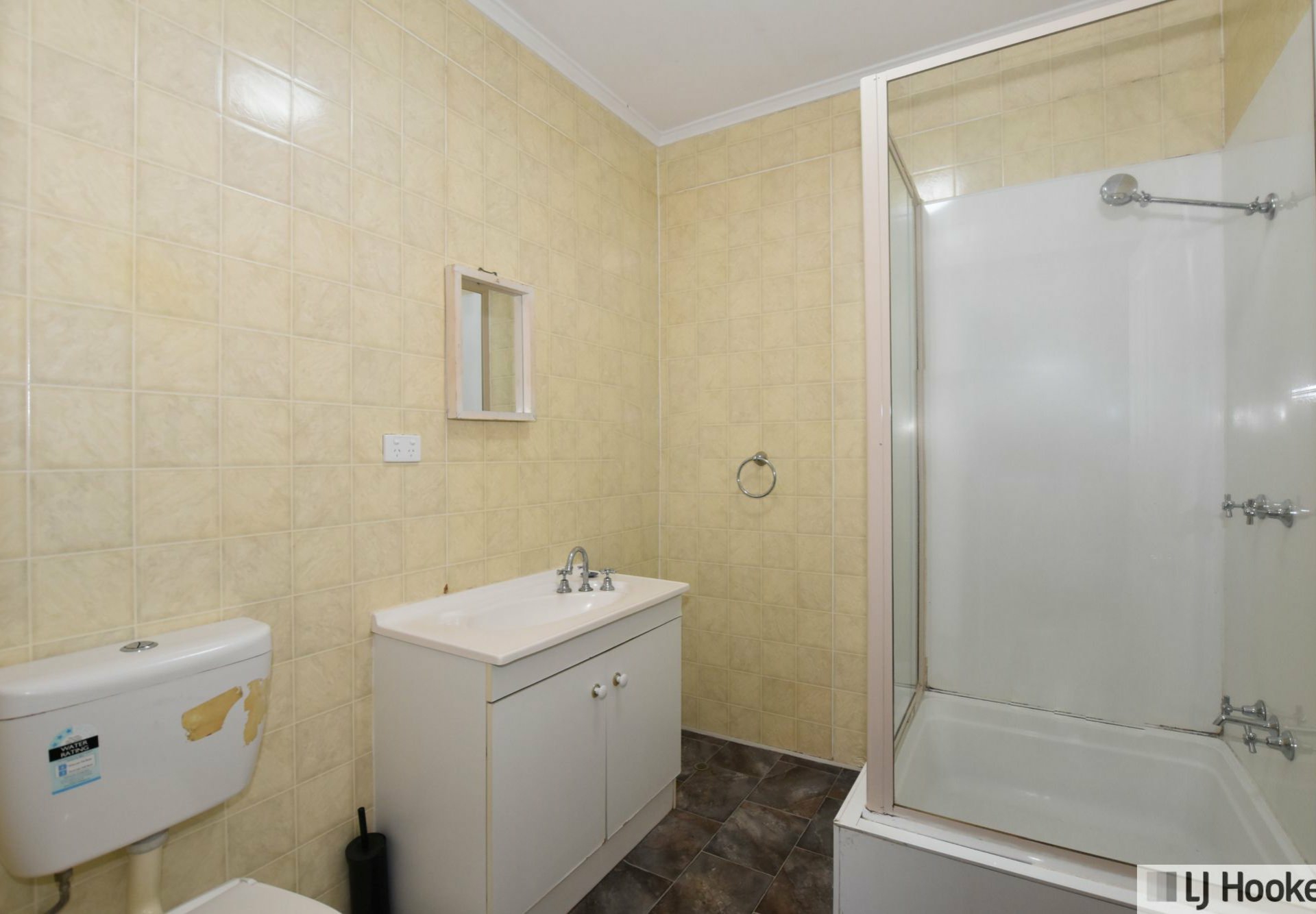 11 King Street, TULLY
