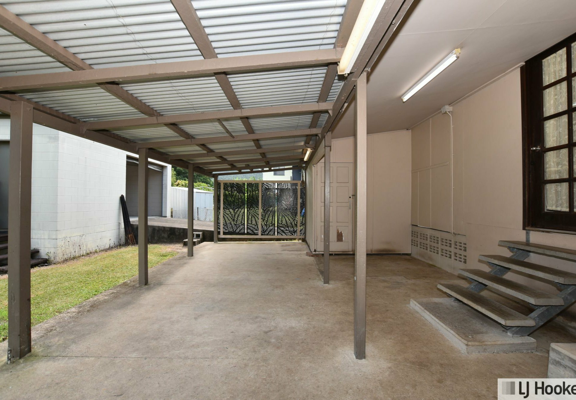 11 King Street, TULLY